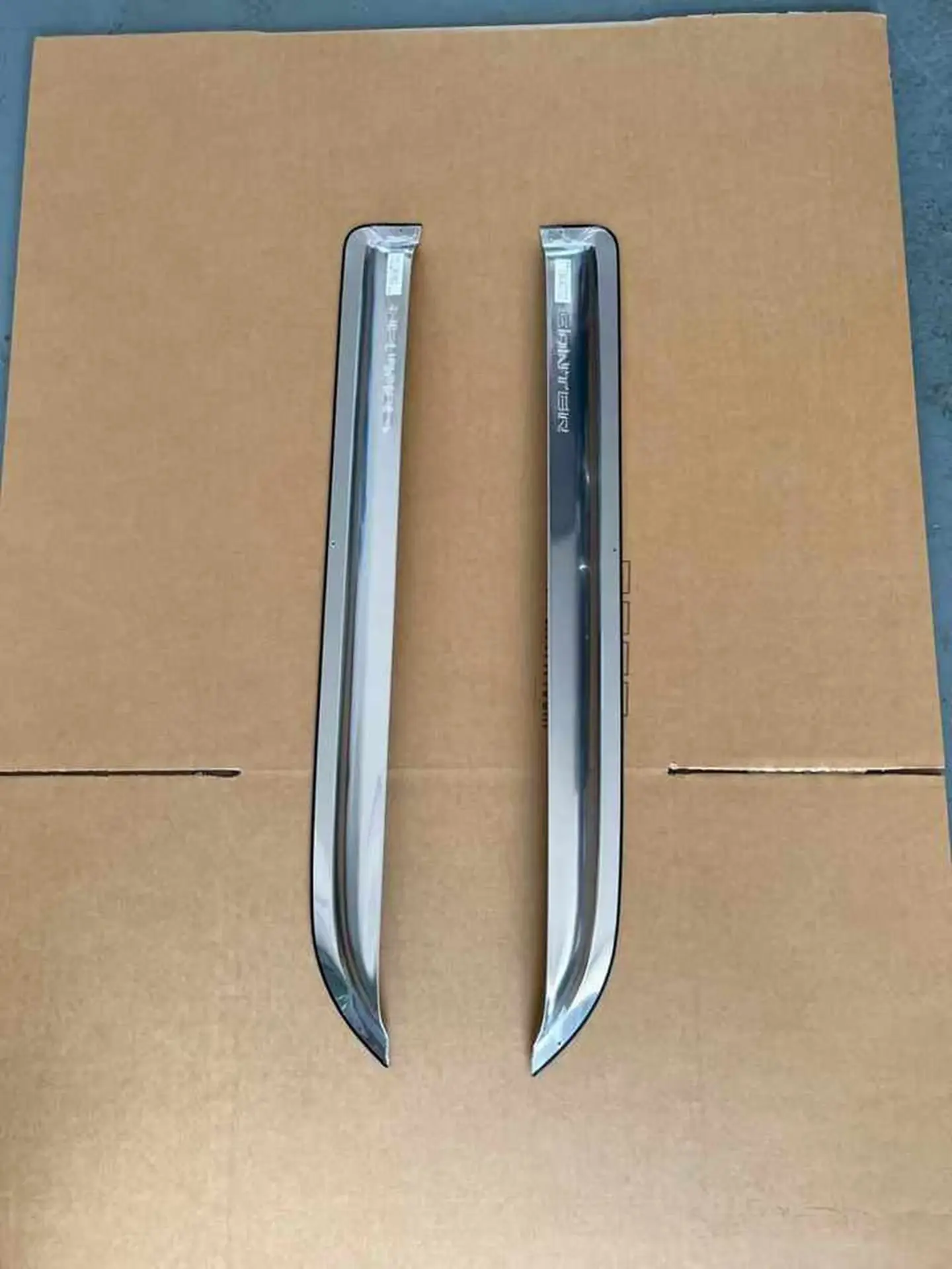 Chrome / Black Plastic Rain Shield / Visor for Mitsubishi FE647 / FE511