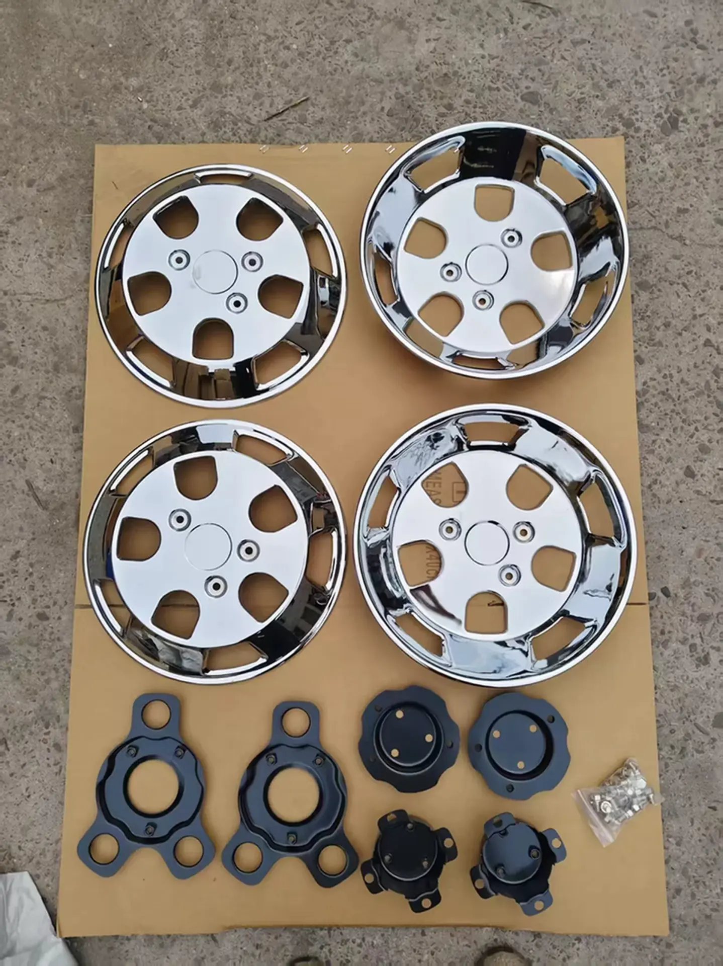 Chrome Stainless Steel / Metal Wheel Cover for Mitsubishi