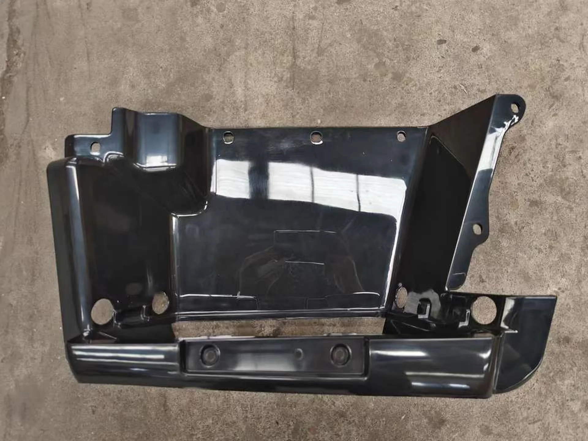 Black Plastic Step Panel for Mitsubishi FN627 / FM617