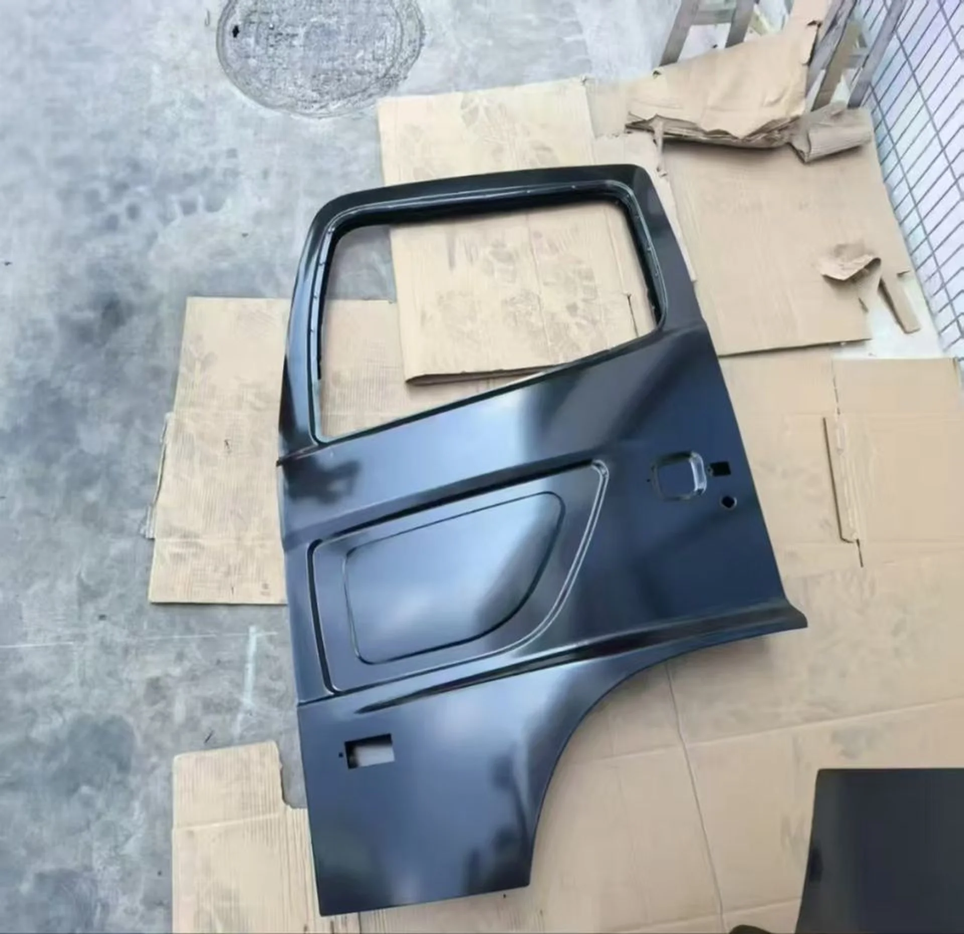 Black Metal Door for Hino Mega 500