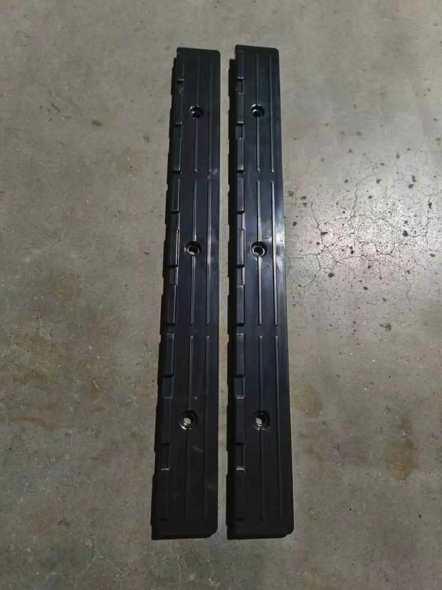 45CM Black Plastic Bumper for Hino Profia