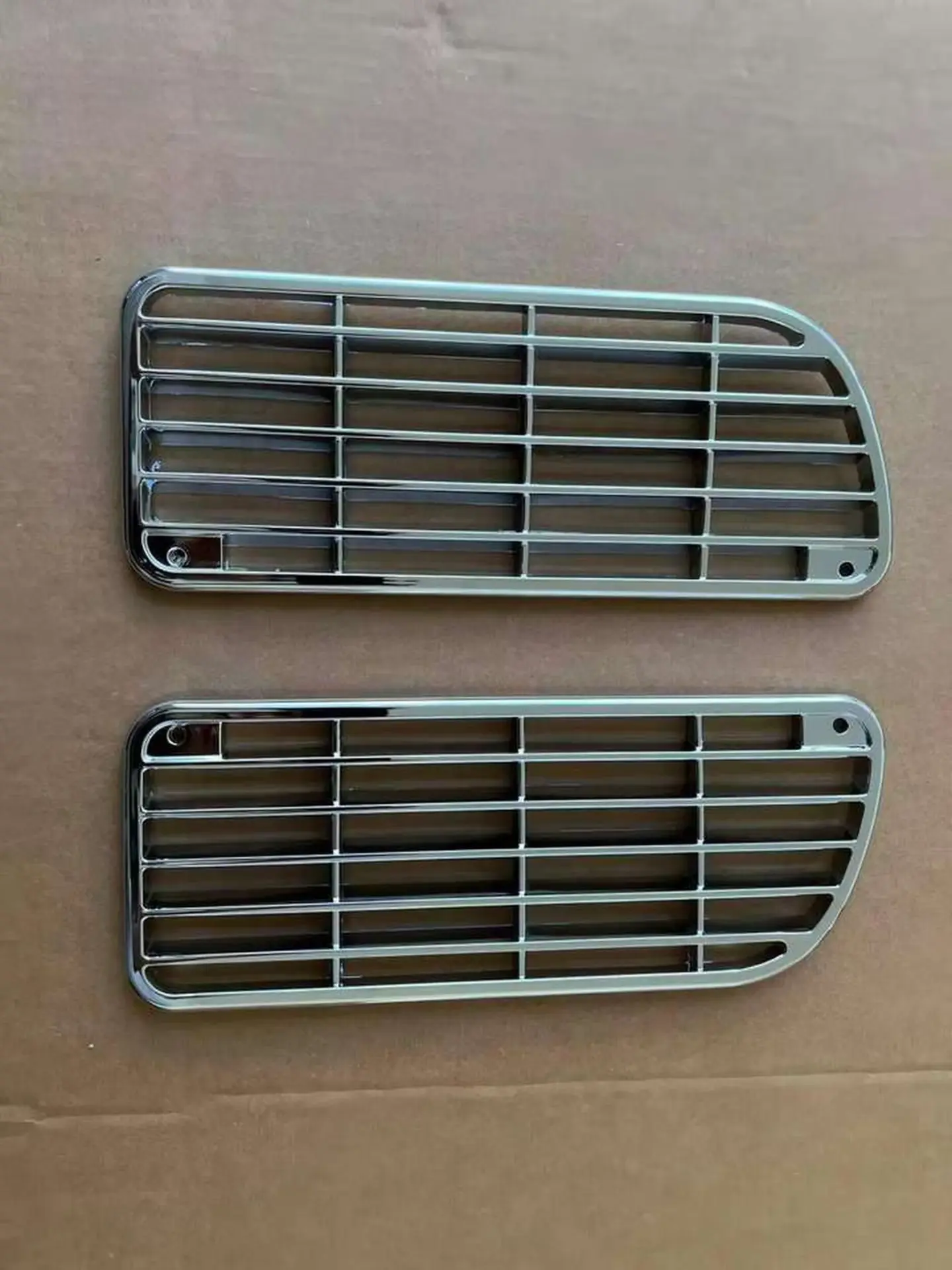 31.5*12CM Chrome / Black Plastic Bumper for Hino Profia