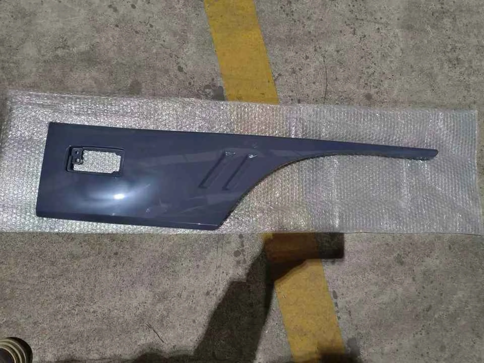 101.5*42.5CM Chrome / Black Plastic Door / Window Trim for Hino FM3M / FM2K