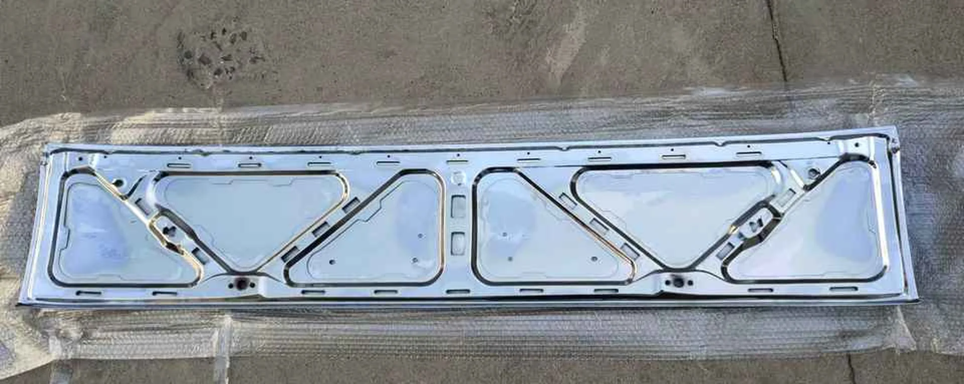 170CM Chrome Metal Front Panel / Garnish for Hino FB4J / FC4J