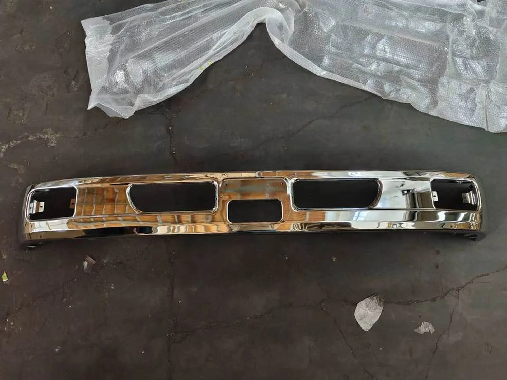 200CM Chrome Metal Bumper for Hino FB4J / FC4J