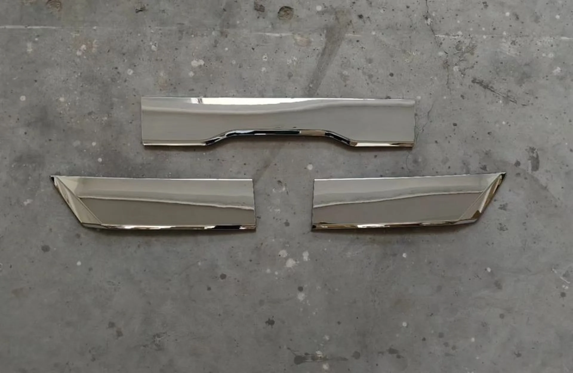 Chrome Plastic Front Panel / Garnish for Hino New Mega 700