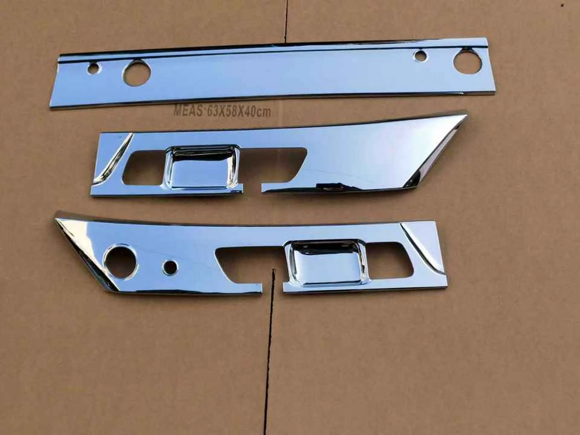 Chrome Plastic Wiper Panel / Arm for Hino New Mega 700