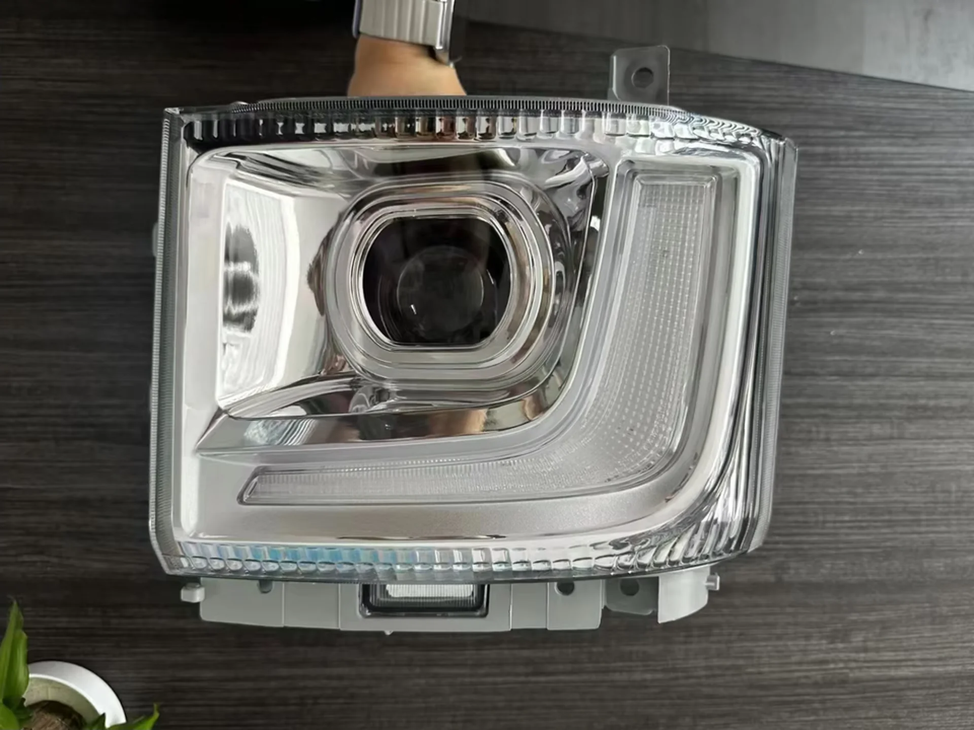 Plastic Head Lamp for Isuzu Giga 2017