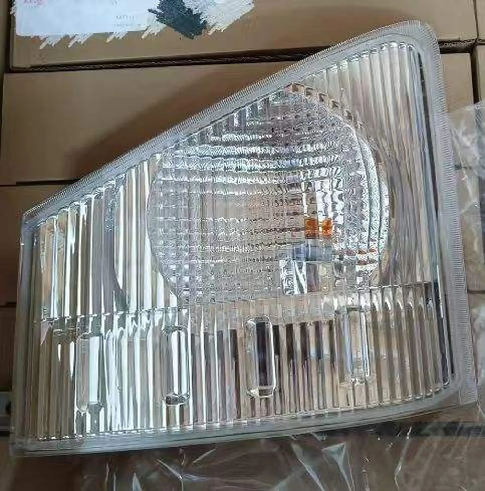 31.5*23.5CM Plastic Corner Lamp for Isuzu NPR 700P