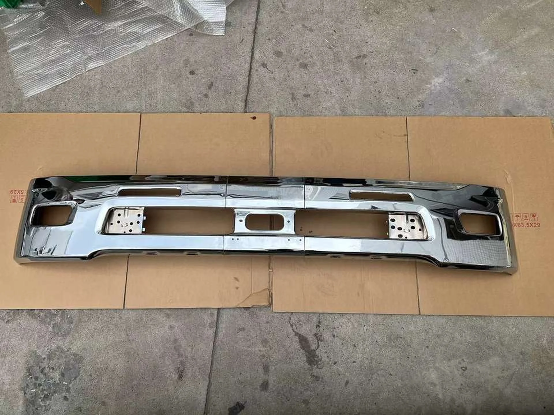 225CM Chrome Metal Bumper for Isuzu Forward / FRR