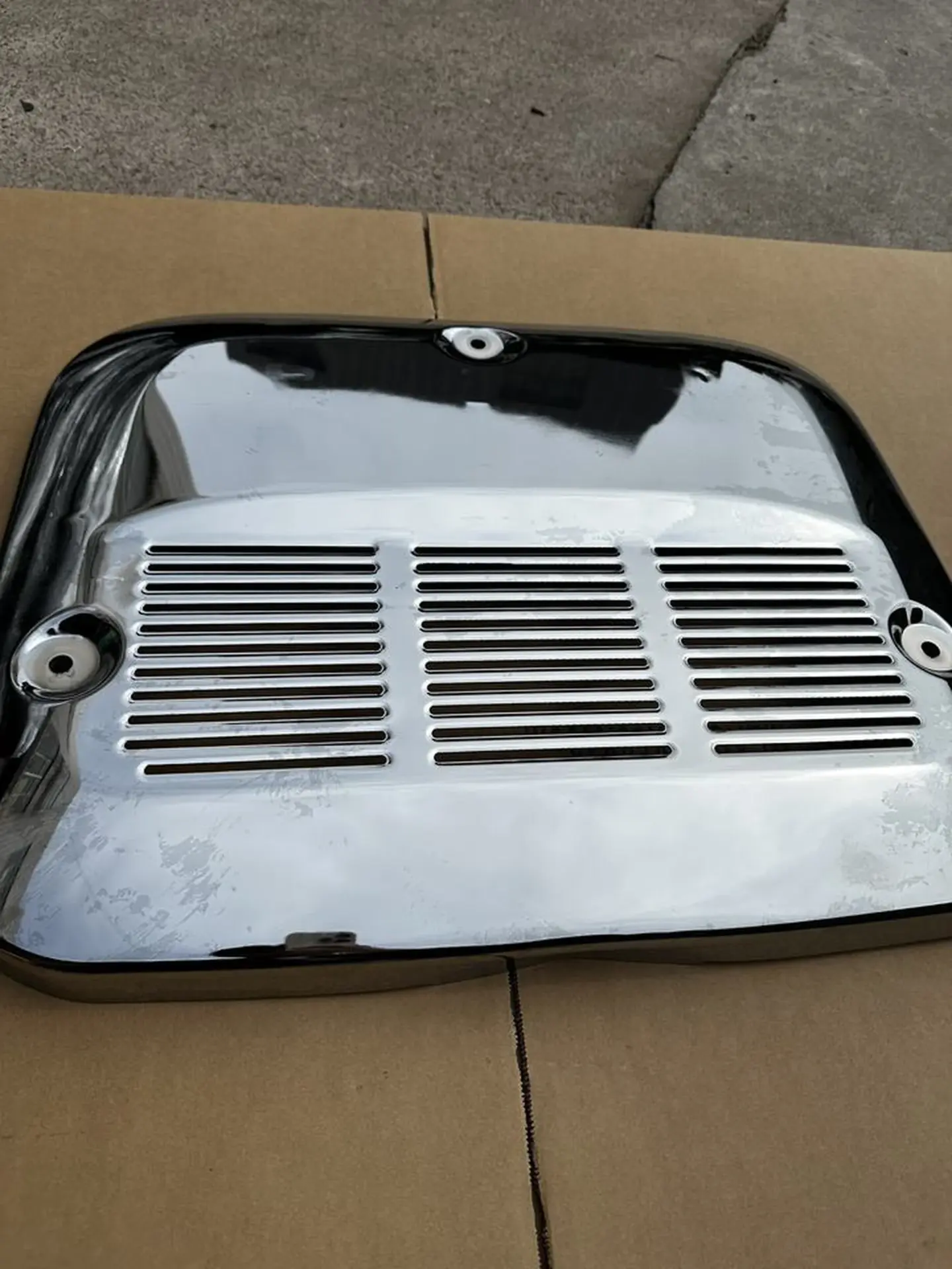 Chrome Metal / Iron Muffler Cover for Hino Mega 500