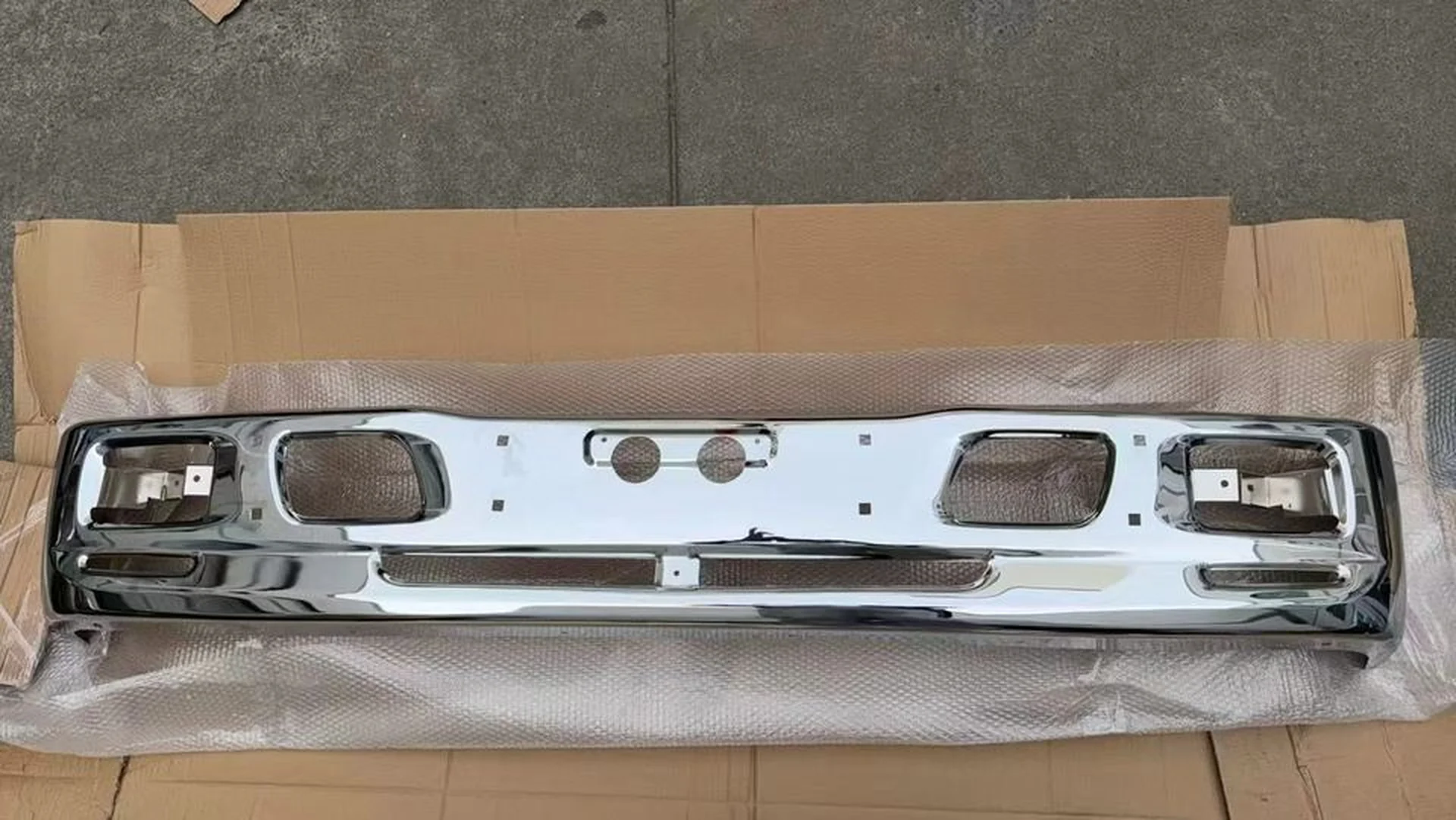 198CM Chrome Metal Bumper for Isuzu NQR 600P