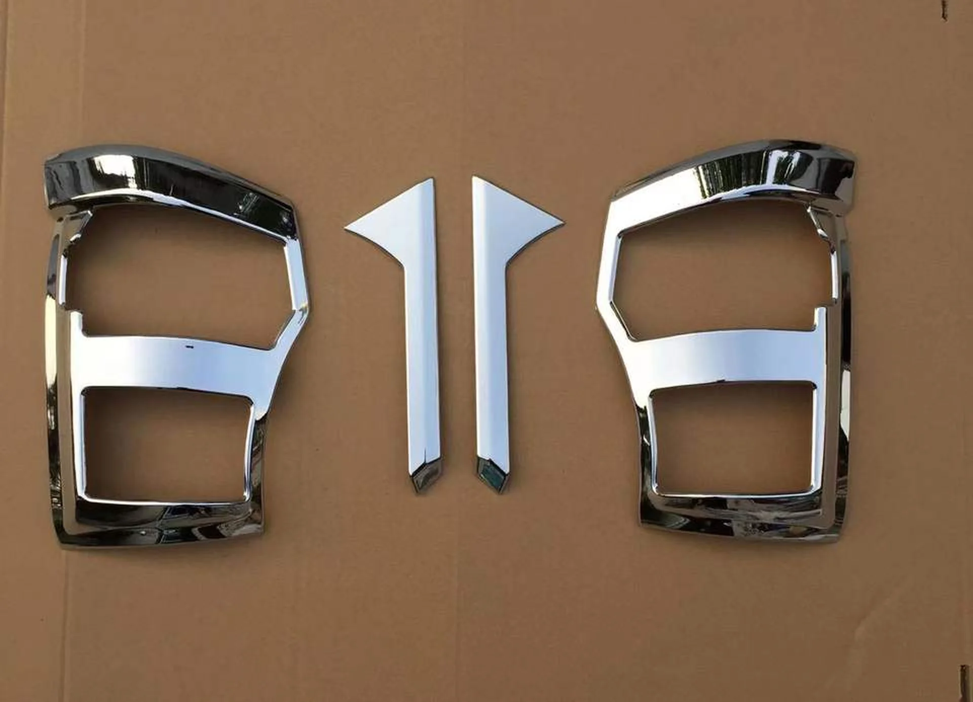 Chrome Plastic Corner Lamp for Isuzu NQR 600P
