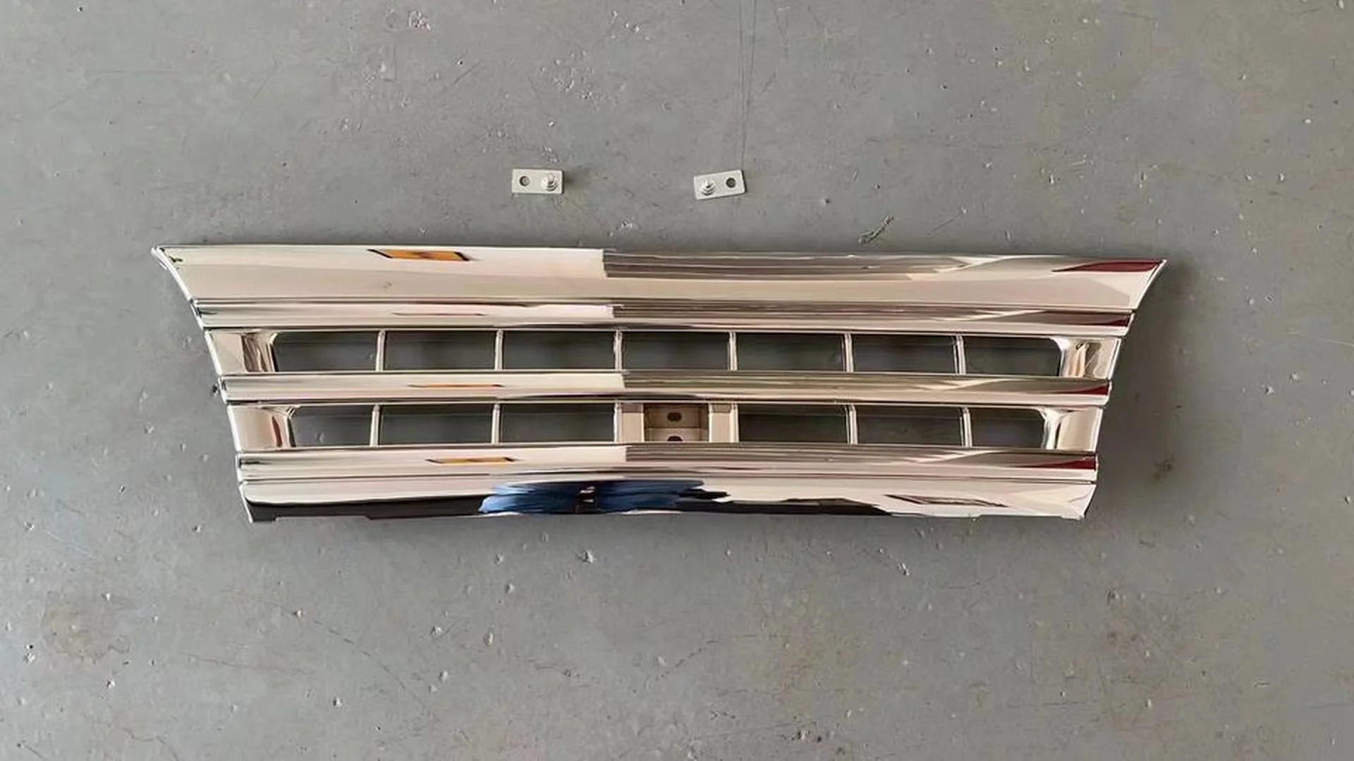 80/110CM Chrome Plastic Grille for Isuzu NPR 100P