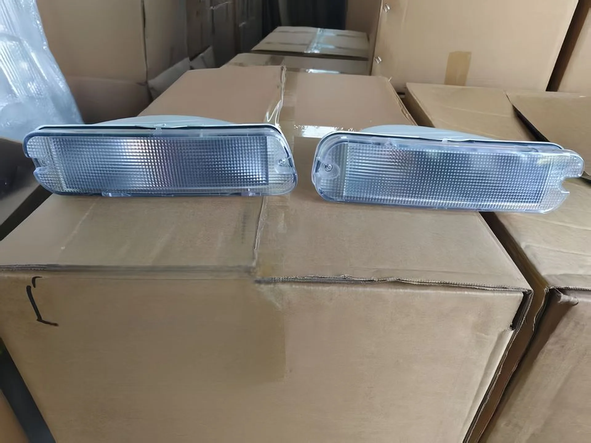 24V / 12V24V 25CM Plastic Fog Lamp for Isuzu Deca 270/320