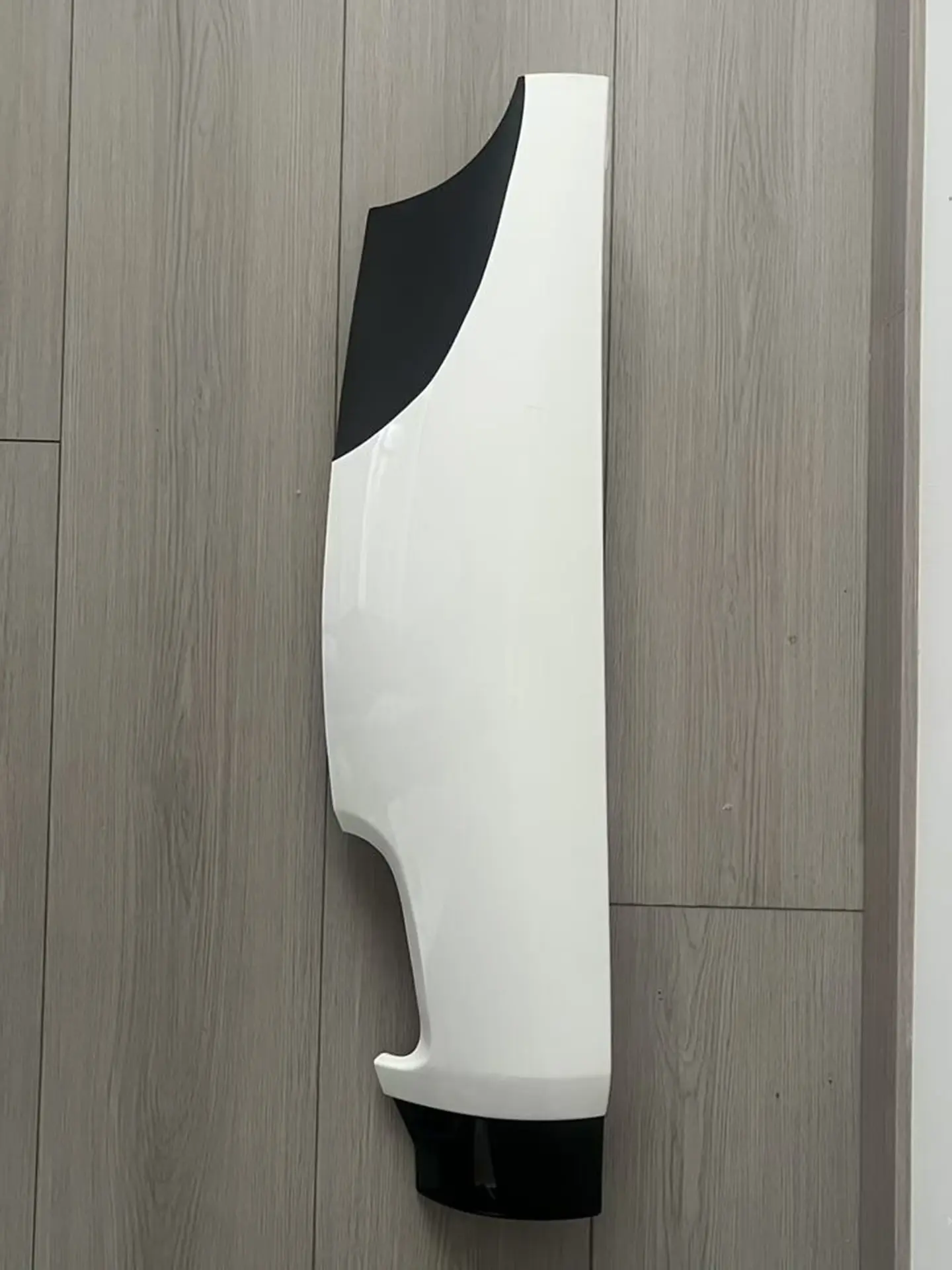 80CM Black / White Plastic Corner Panel for Isuzu Deca 270/320