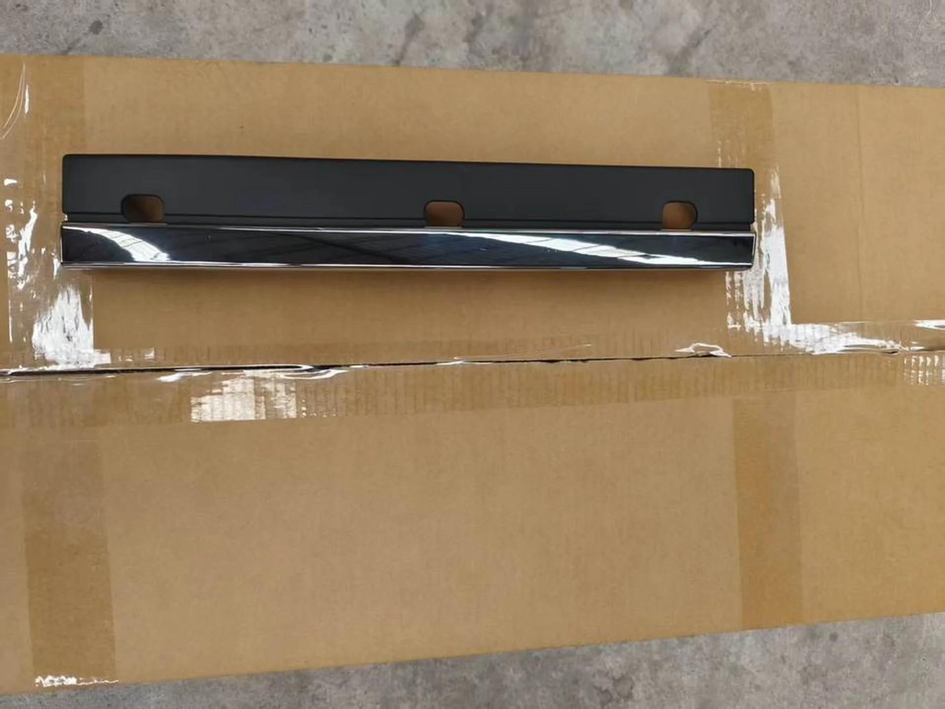 Chrome / Black Plastic Front Panel / Garnish for Isuzu Deca 270/320