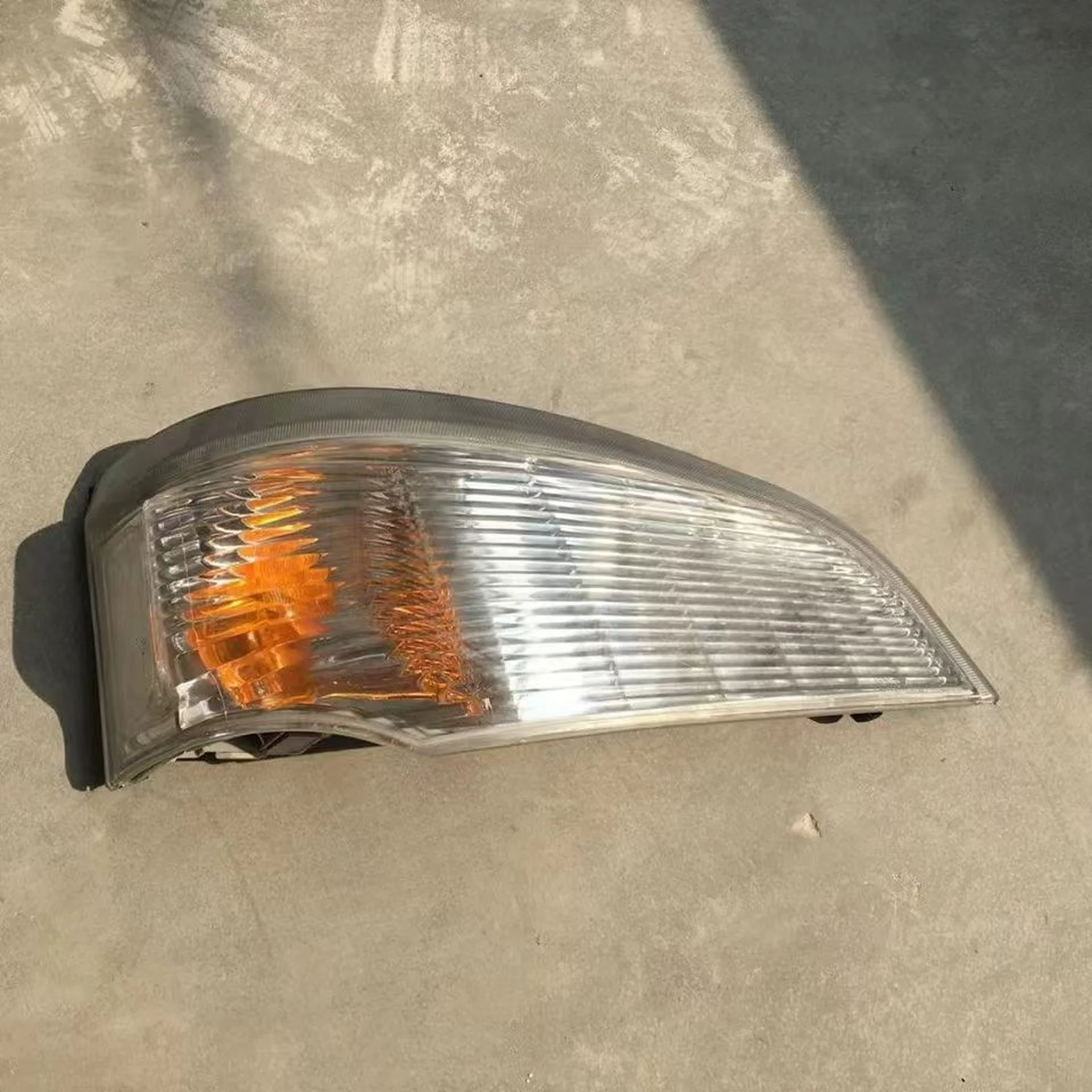 45CM Plastic Corner Lamp for Mitsubishi Canter 2007