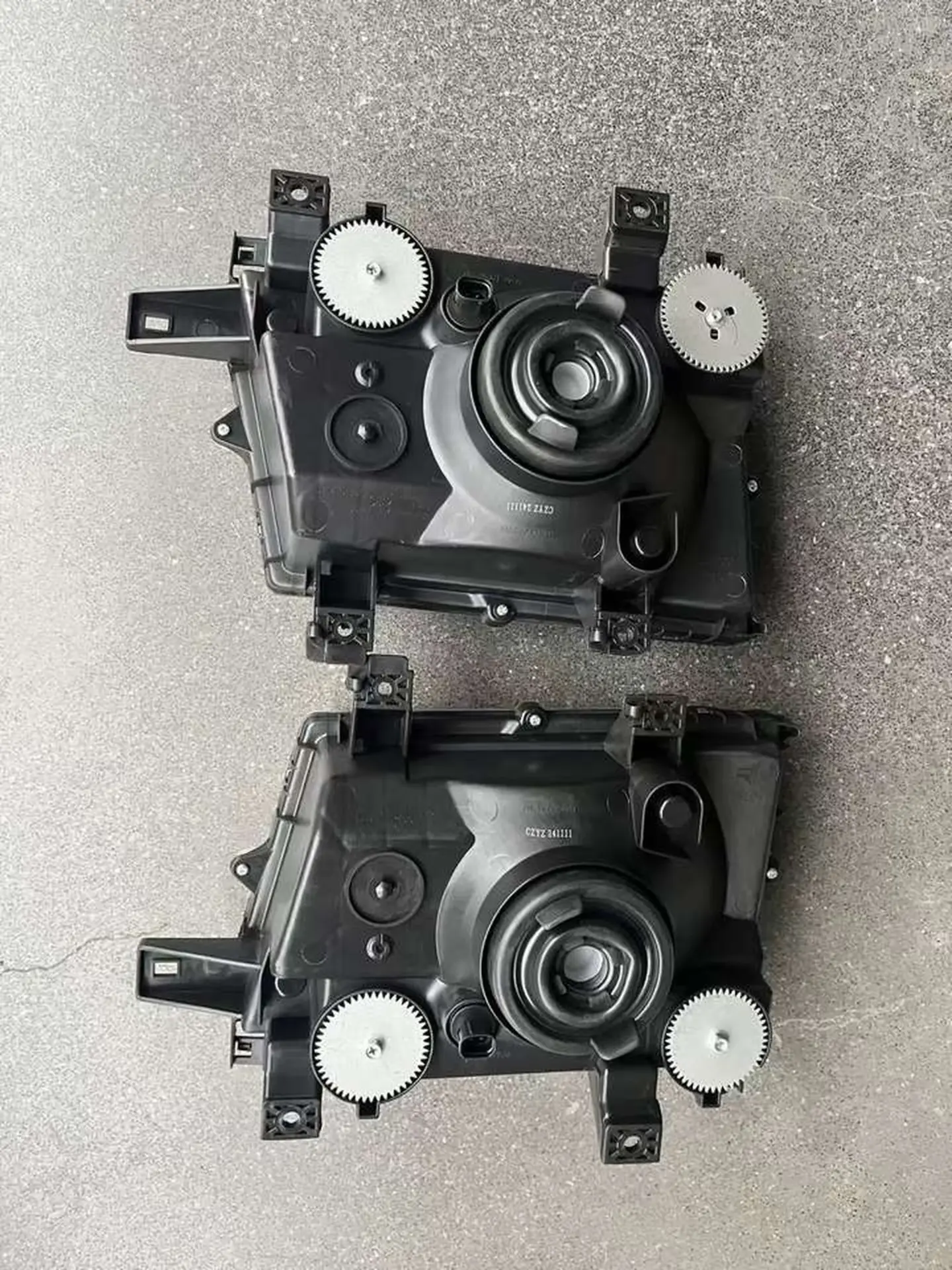 12V24V Plastic Head Lamp for Mitsubishi