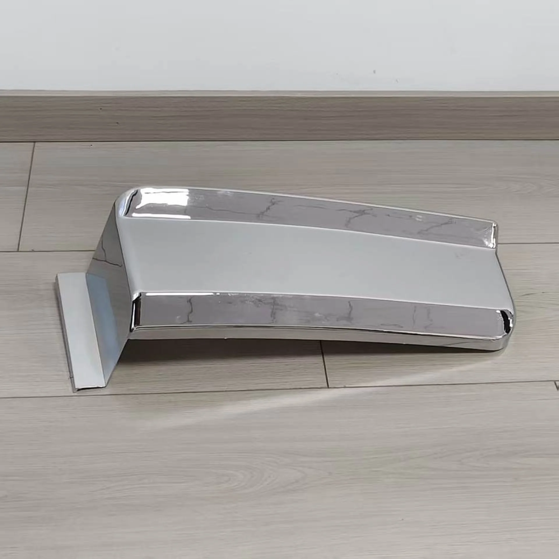 42*16CM Chrome Plastic Step Panel for Mitsubishi Fuso F380
