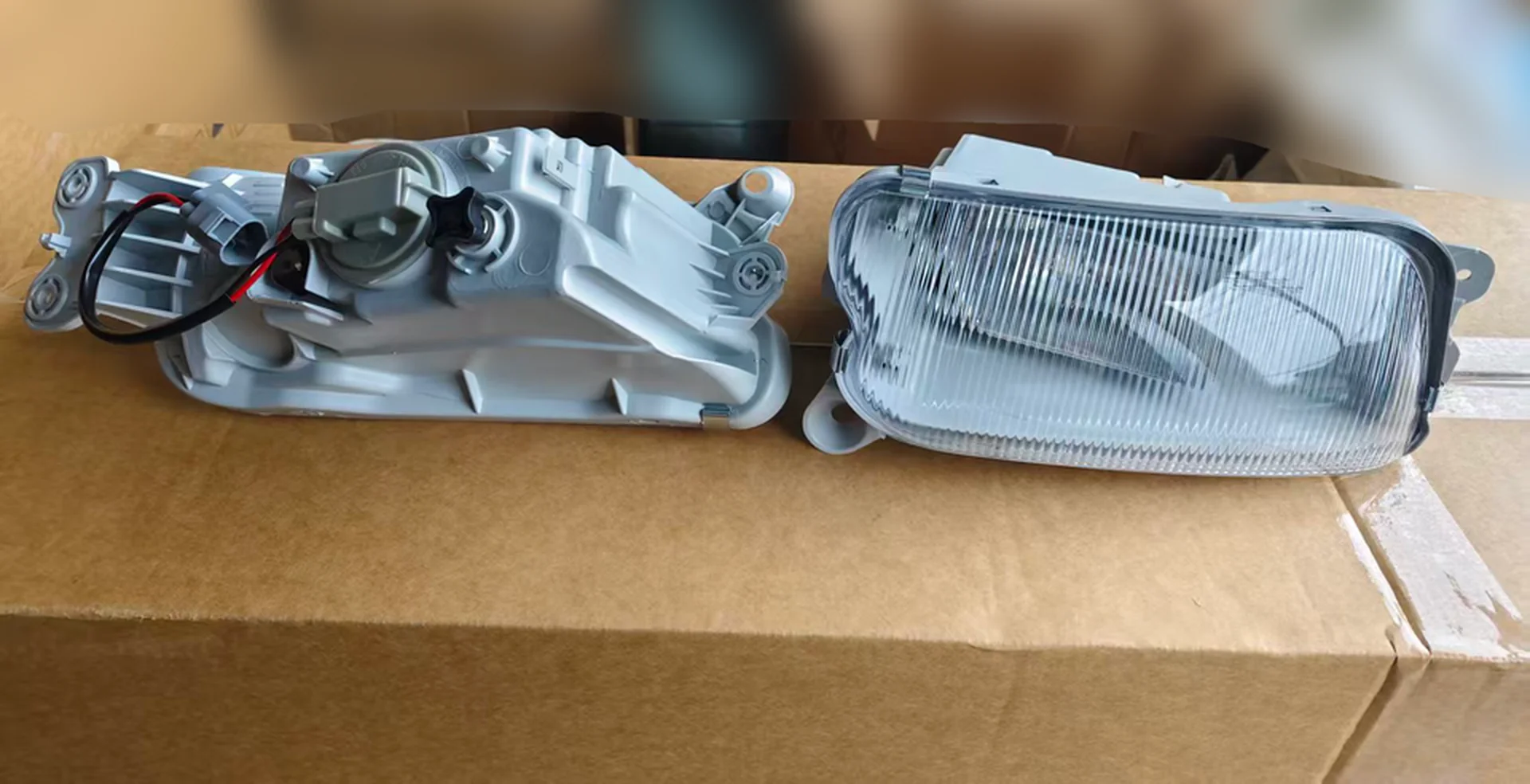 28*13CM Plastic Fog Lamp for Mitsubishi Fuso F420