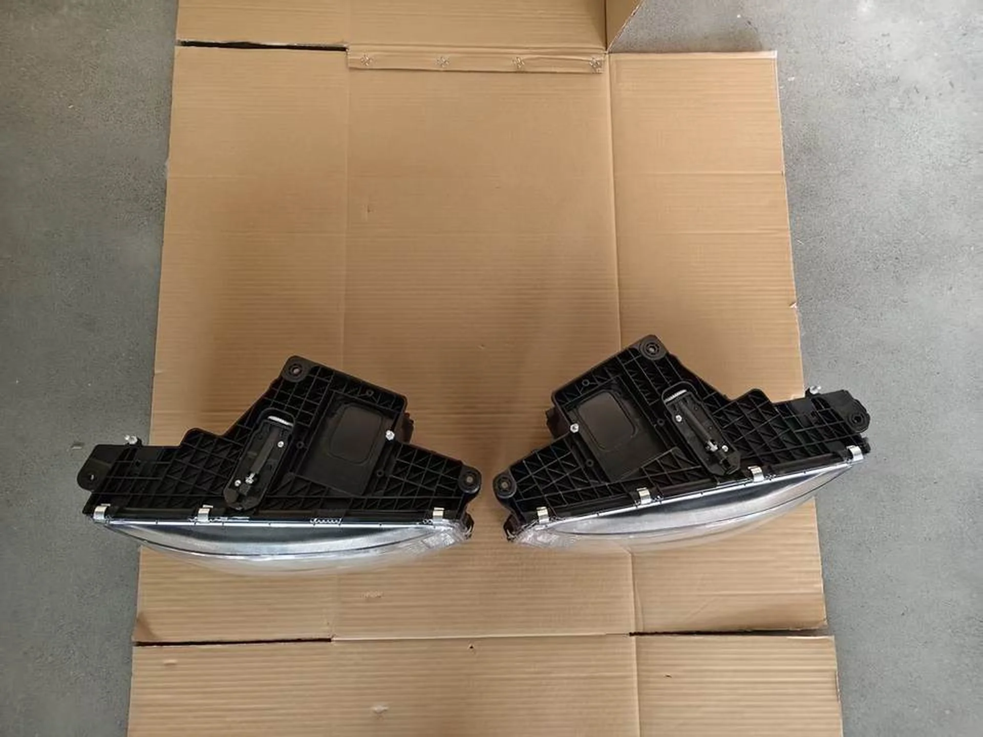 12V24V Plastic Head Lamp for Mitsubishi Fuso F420