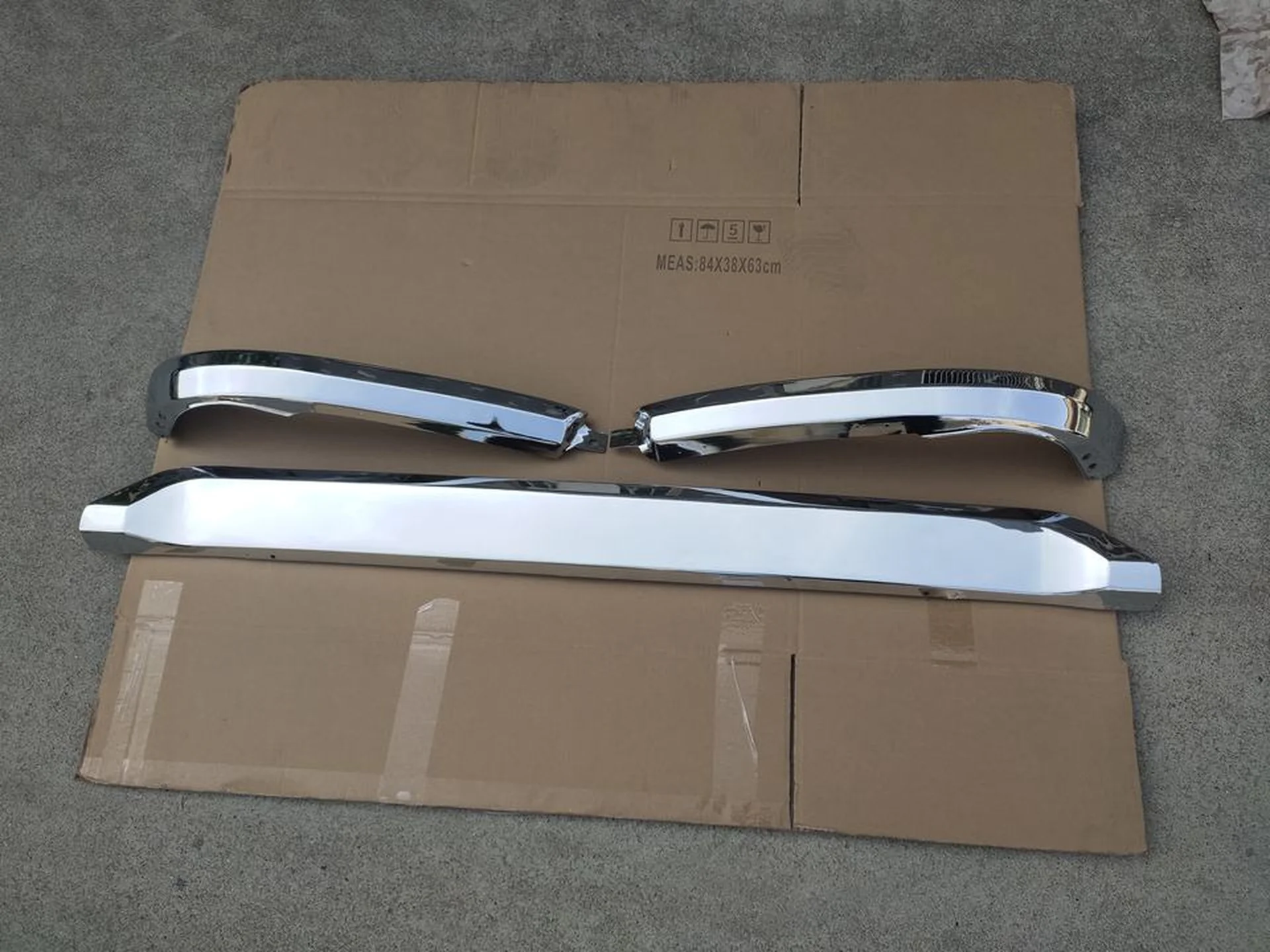 Chrome Plastic Bumper for Mitsubishi Fuso F420