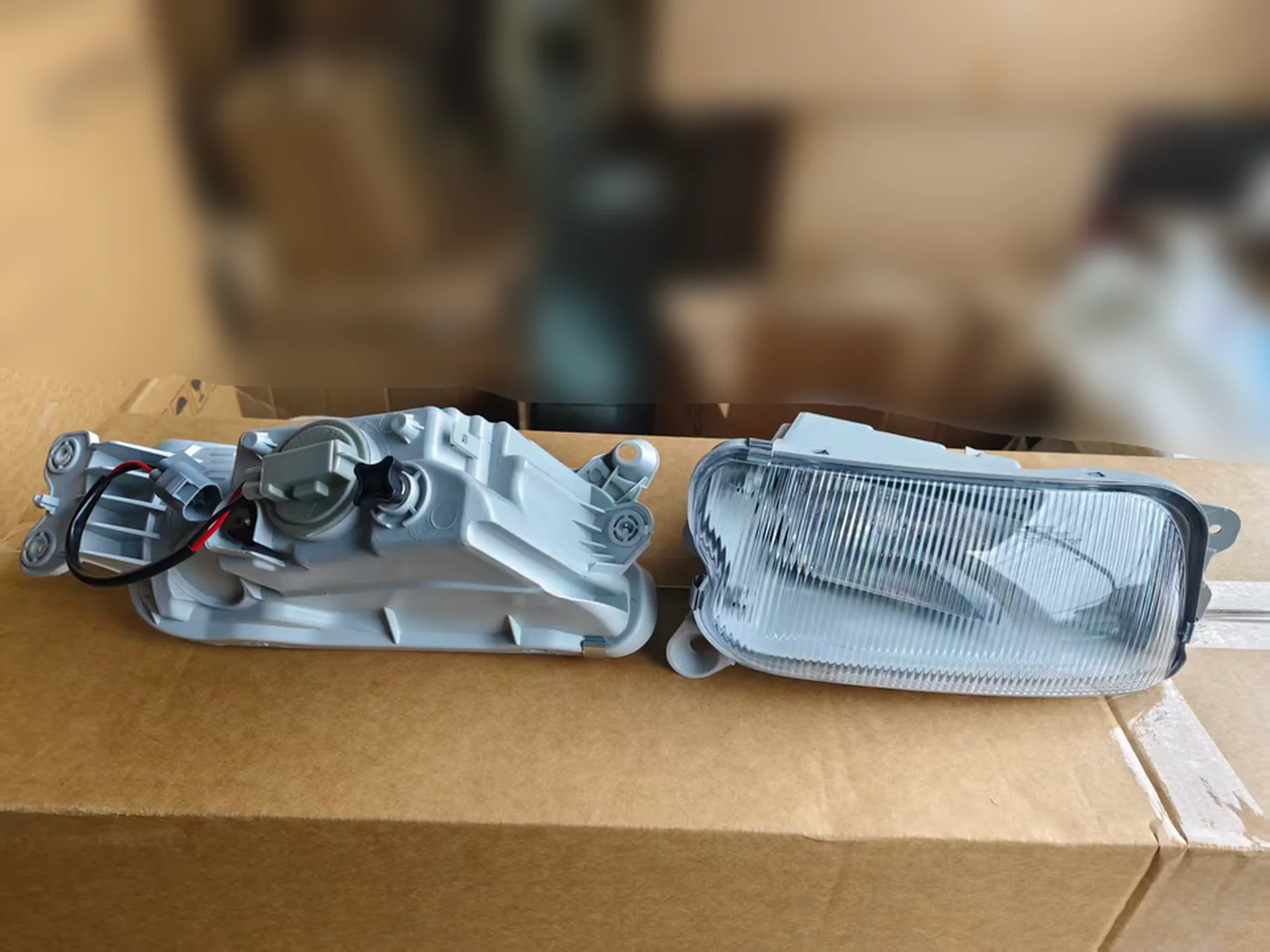 24V Plastic Fog Lamp for Mitsubishi FM1524 / FM65F