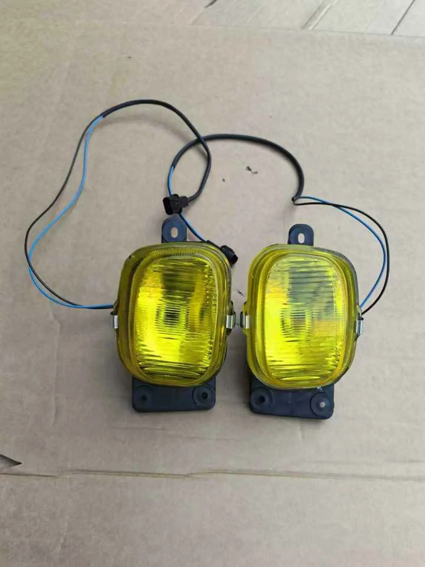 5CM Plastic Fog Lamp for Mitsubishi FN627 / FM617