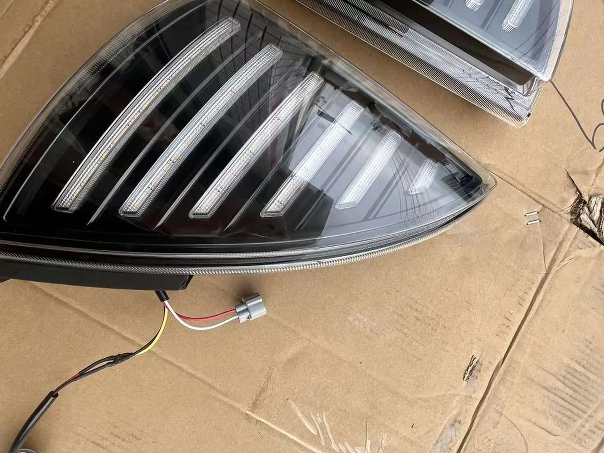 12V Plastic Side Marker Lamp for Hino
