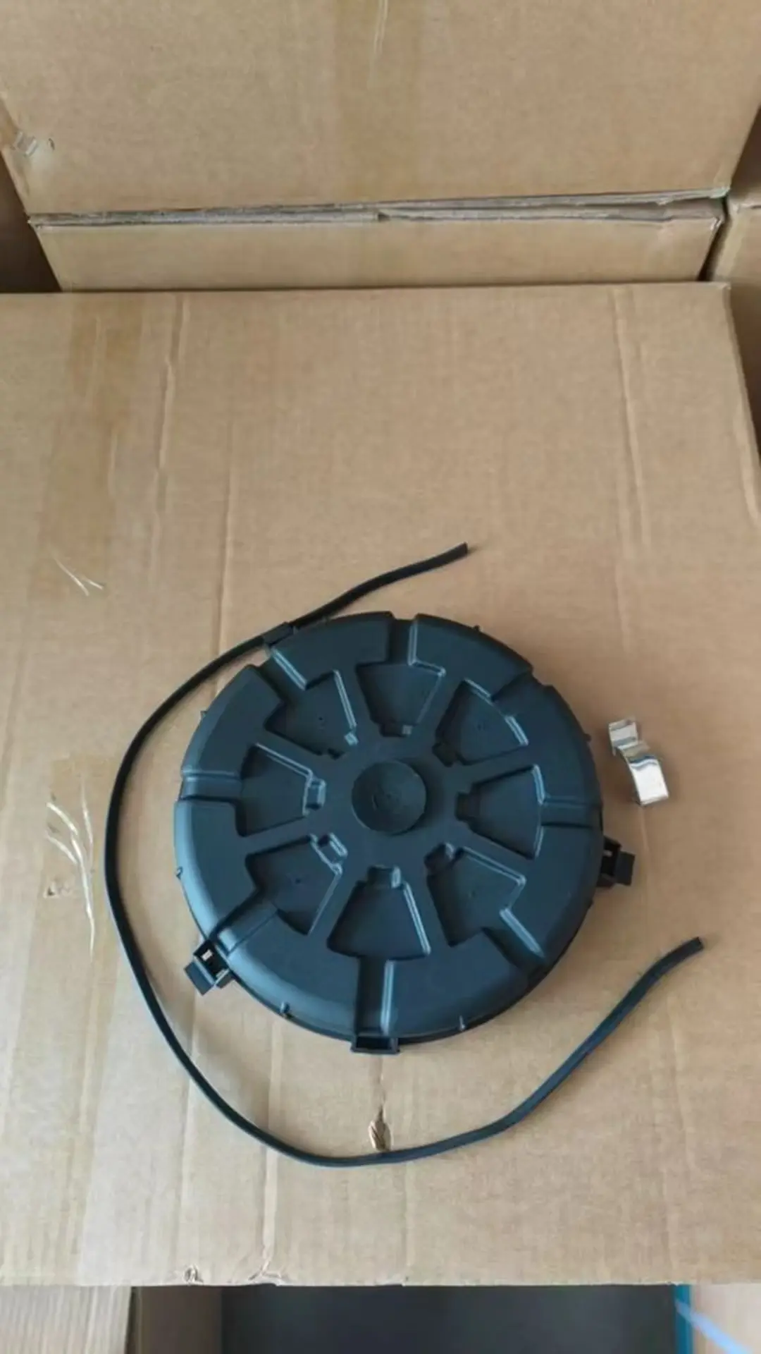 23*7.5CM Black Plastic Air Filter Cover for Mitsubishi Canter 2007