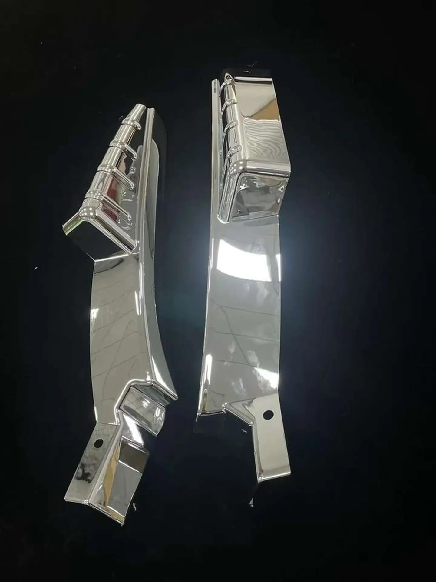 Chrome Plastic Fender / Mud Flap for Mitsubishi Canter 2010