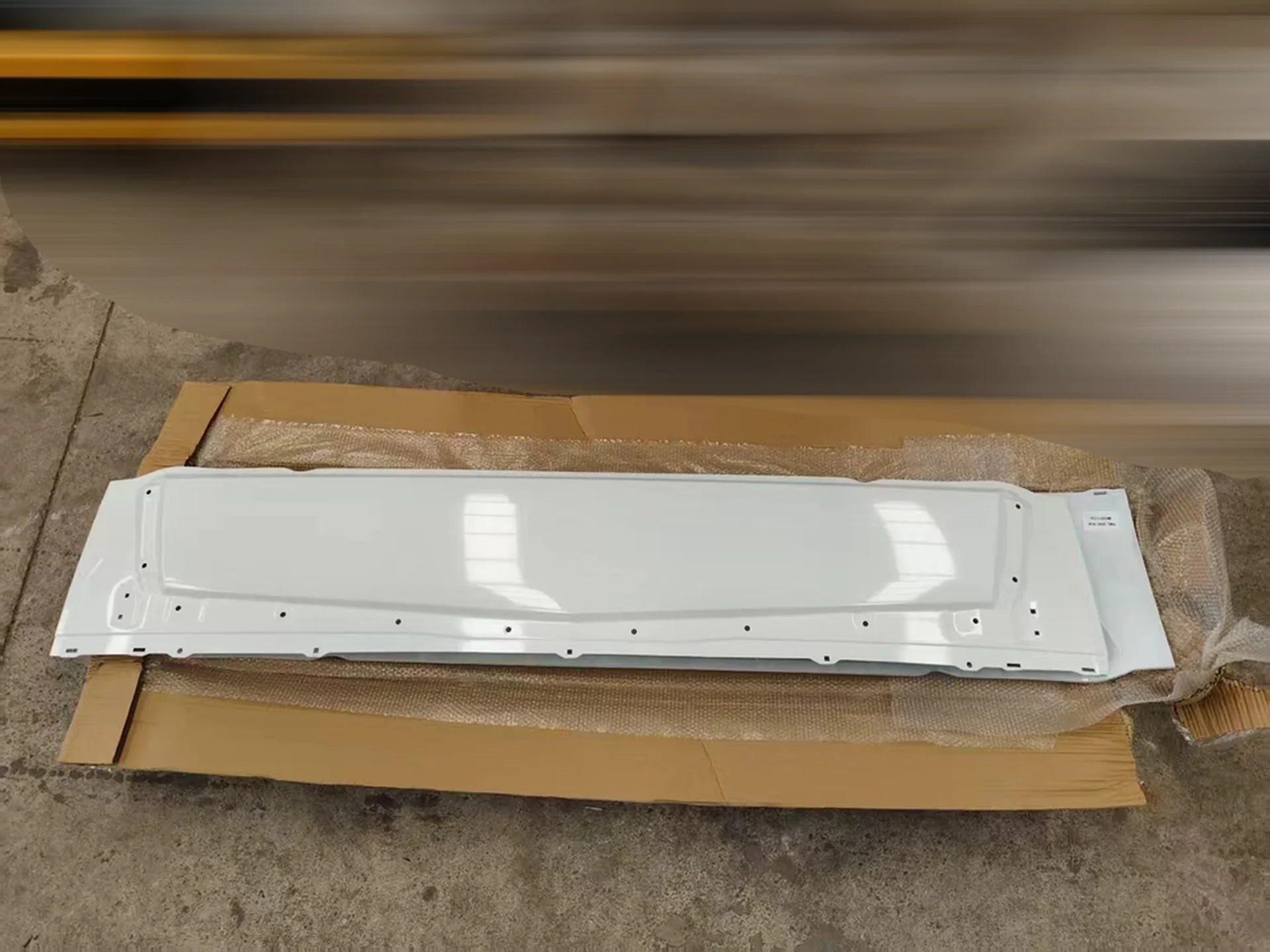 145/173CM Chrome / White Metal Front Panel / Garnish for Mitsubishi Canter 2010