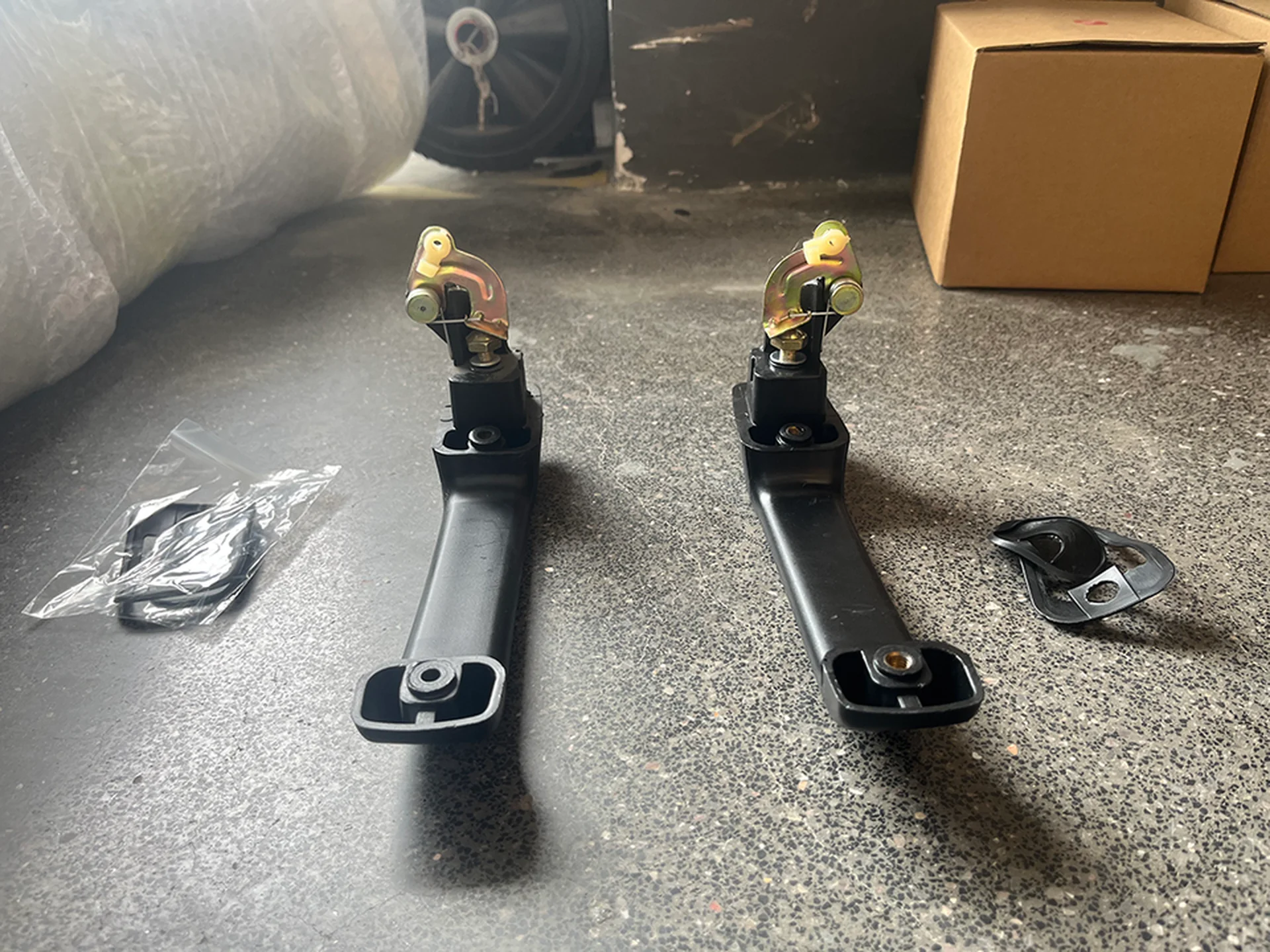 Black Plastic Door Handle for Hino Mega 700