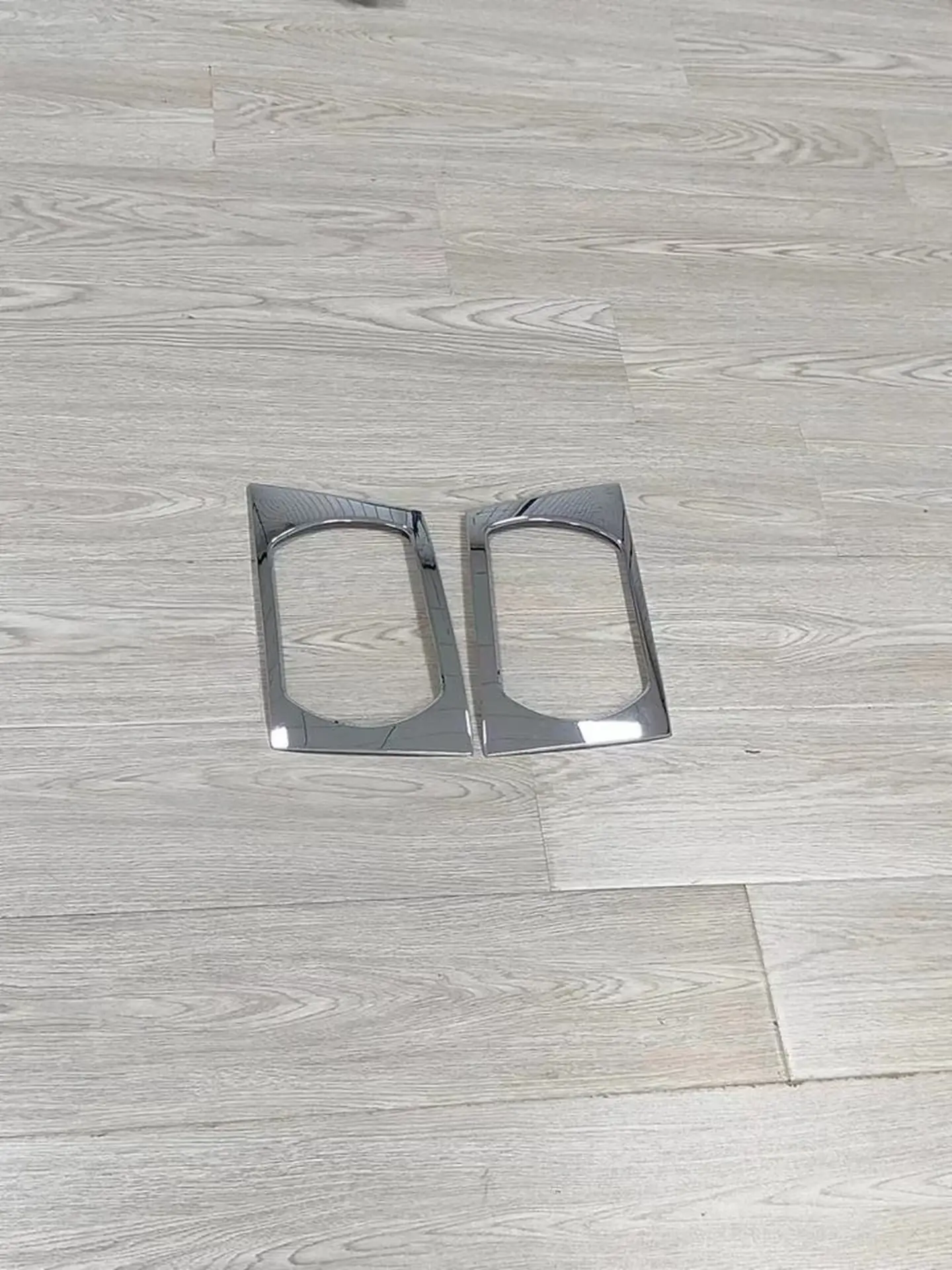 Chrome Plastic Head Lamp for Mitsubishi Canter 2010