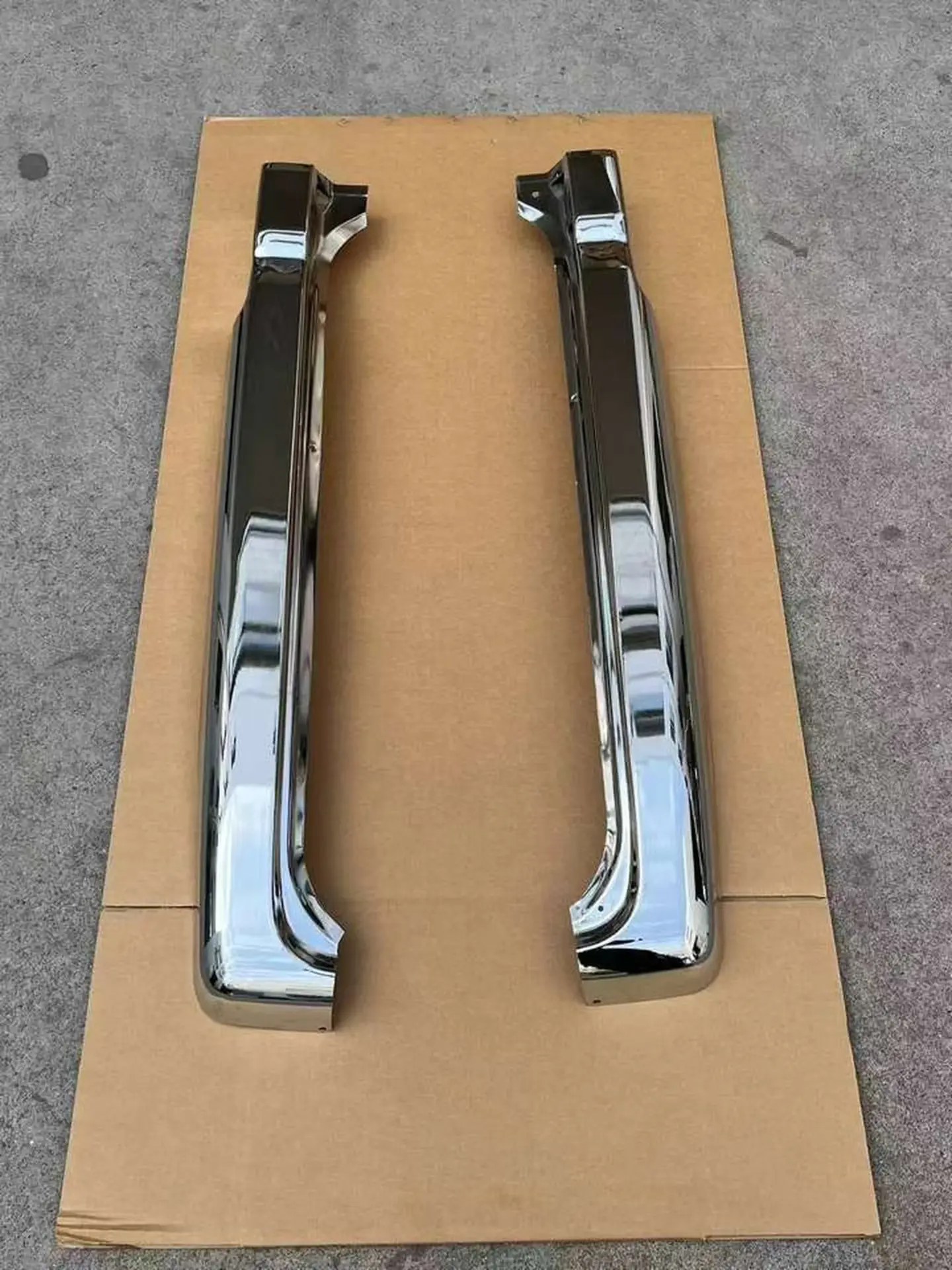 Chrome Metal Pillar Garnish for Mitsubishi Canter 2010