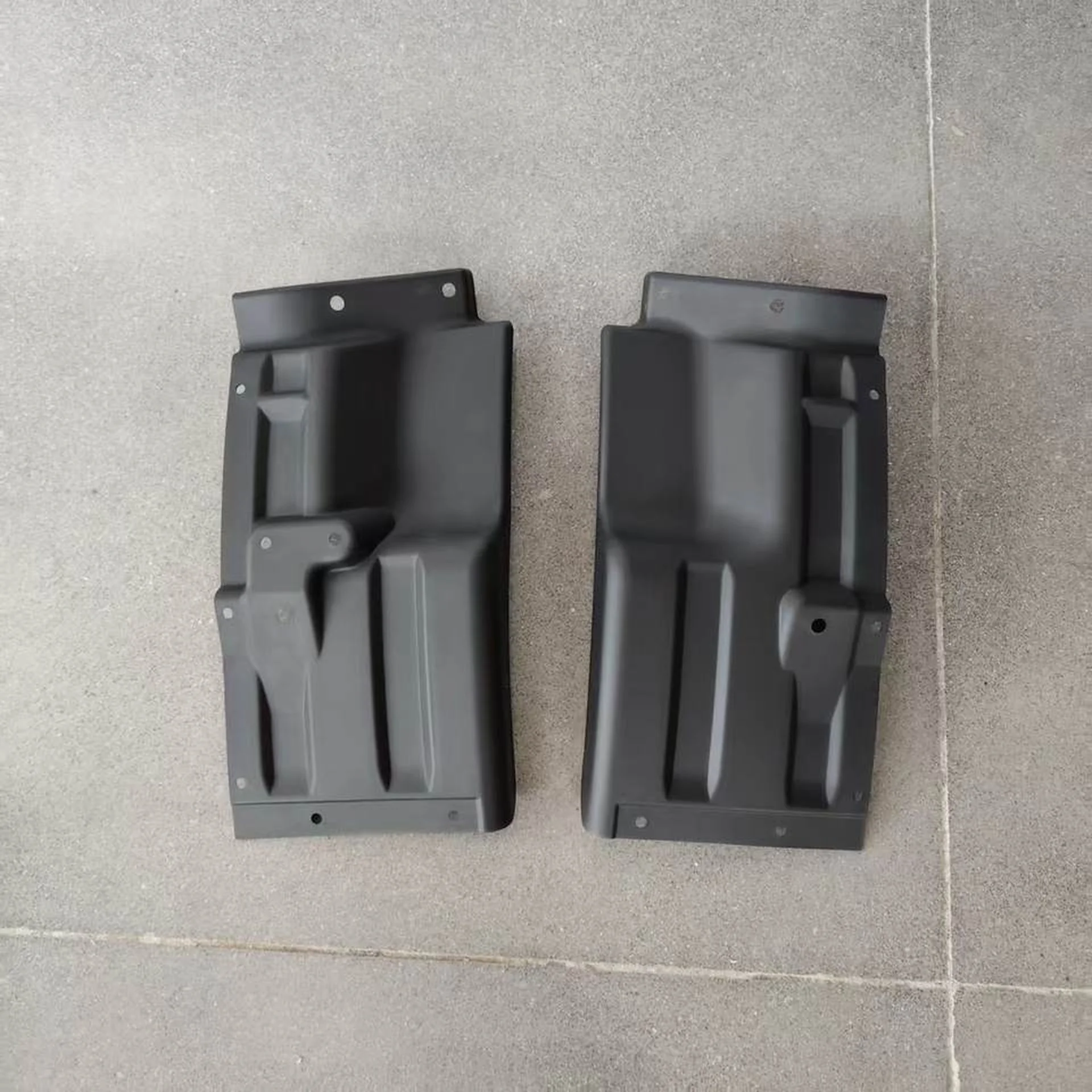 23*46CM Black / Gray Plastic Fender / Mud Flap for Mitsubishi FE647 / FE511