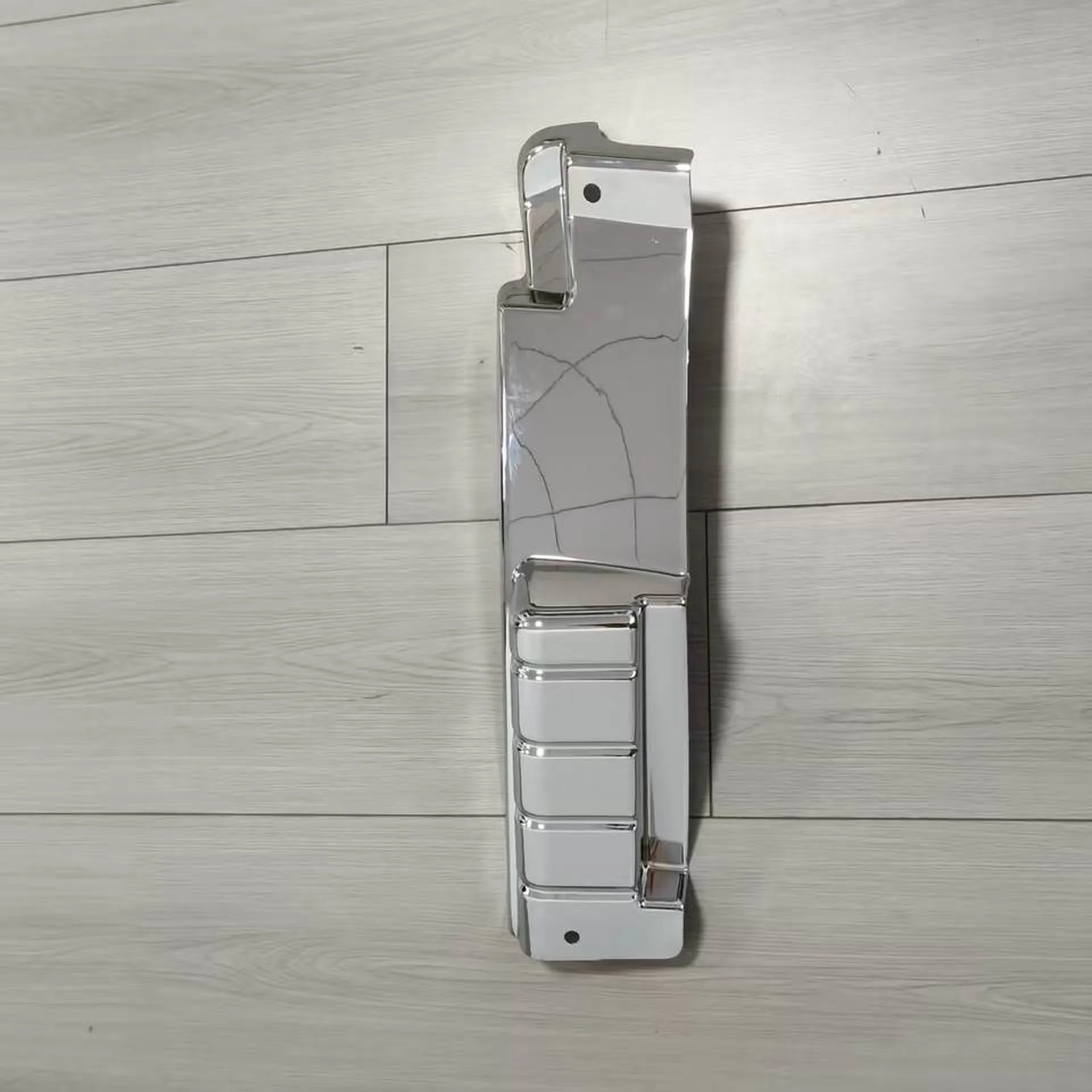 Chrome Plastic Fender / Mud Flap for Mitsubishi Fuso 2020