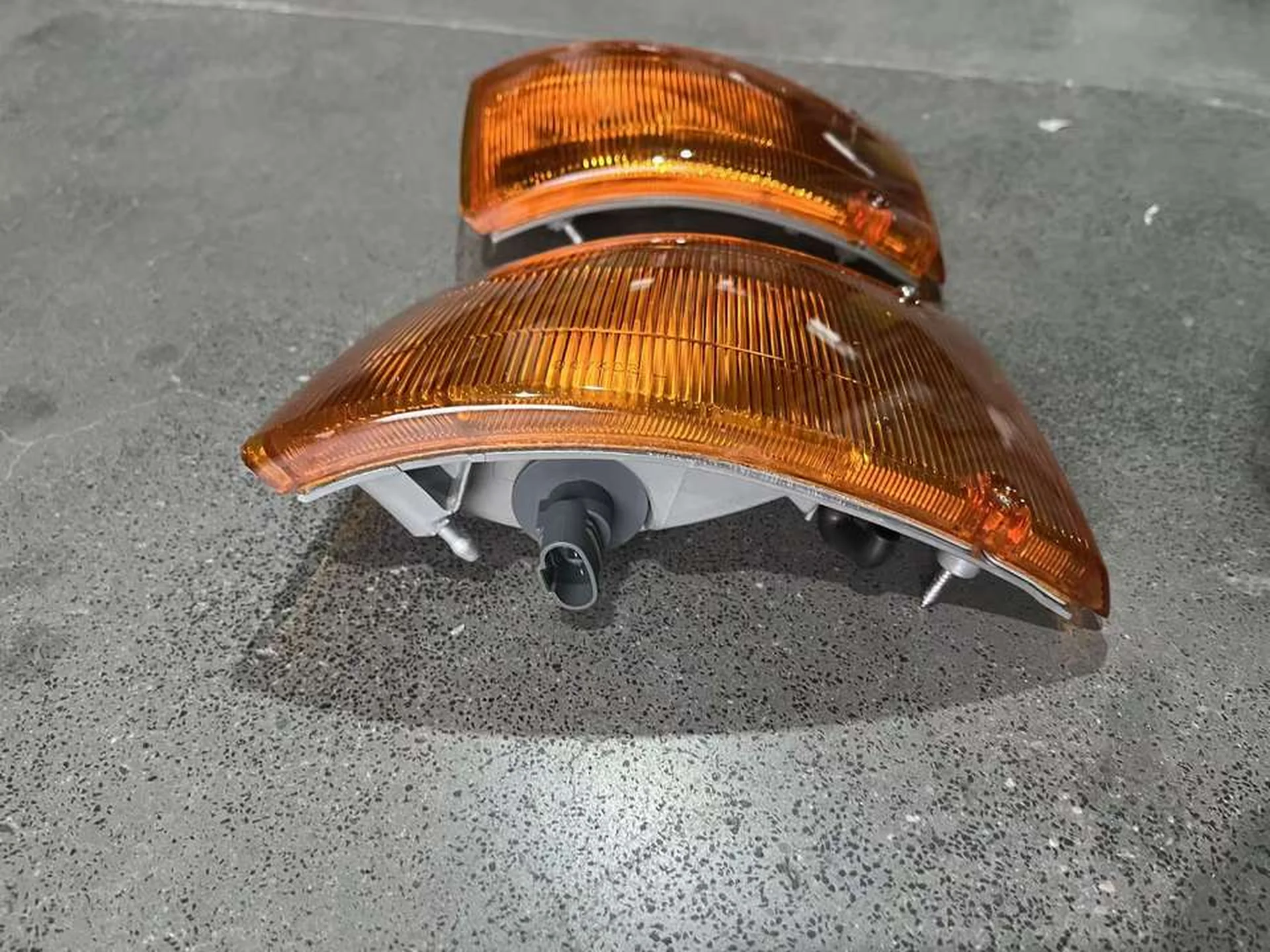 Yellow Plastic Corner Lamp for Hino FM3M / FM2K