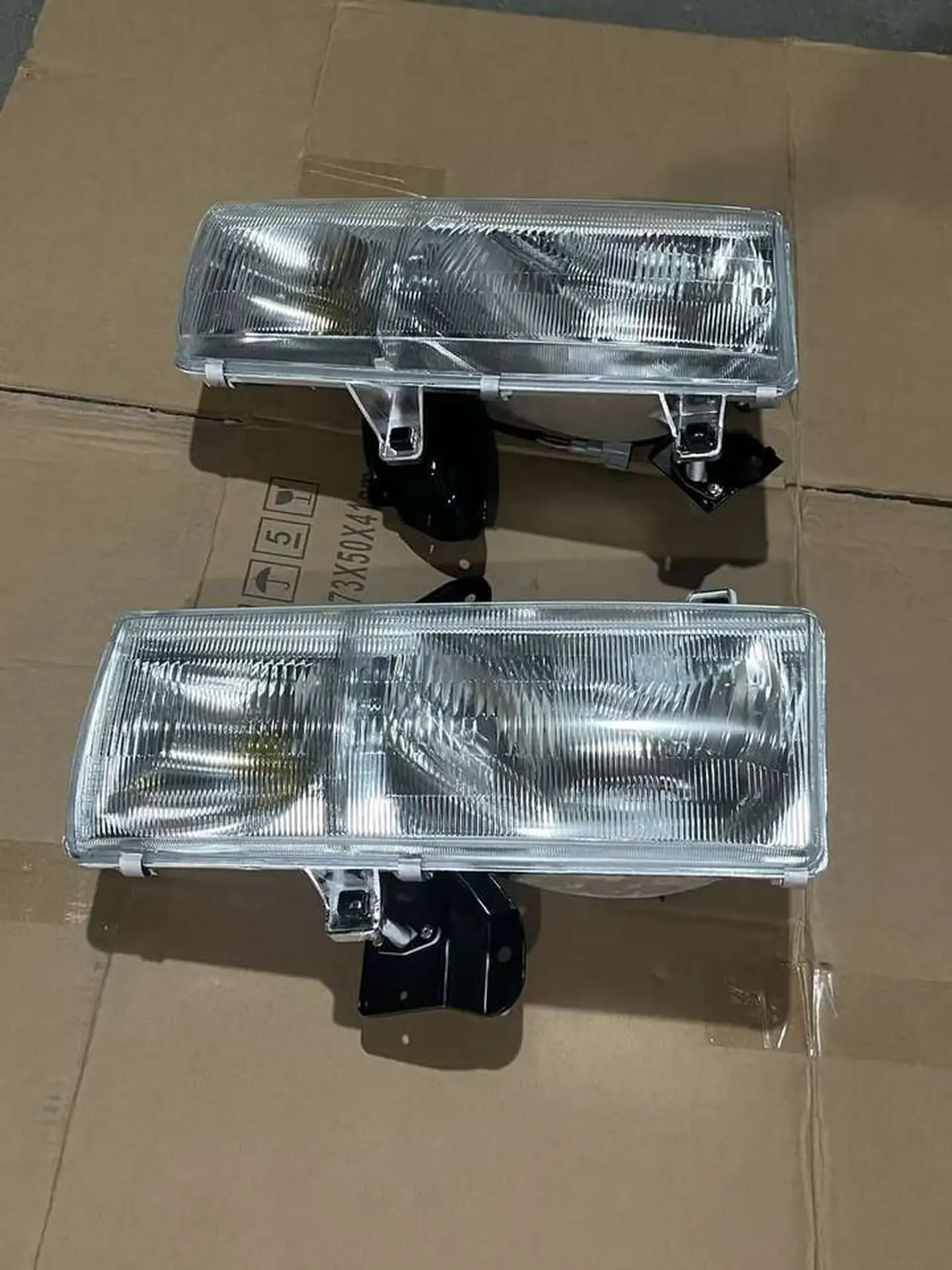 Plastic Head Lamp for Nissan PKB / CWM454