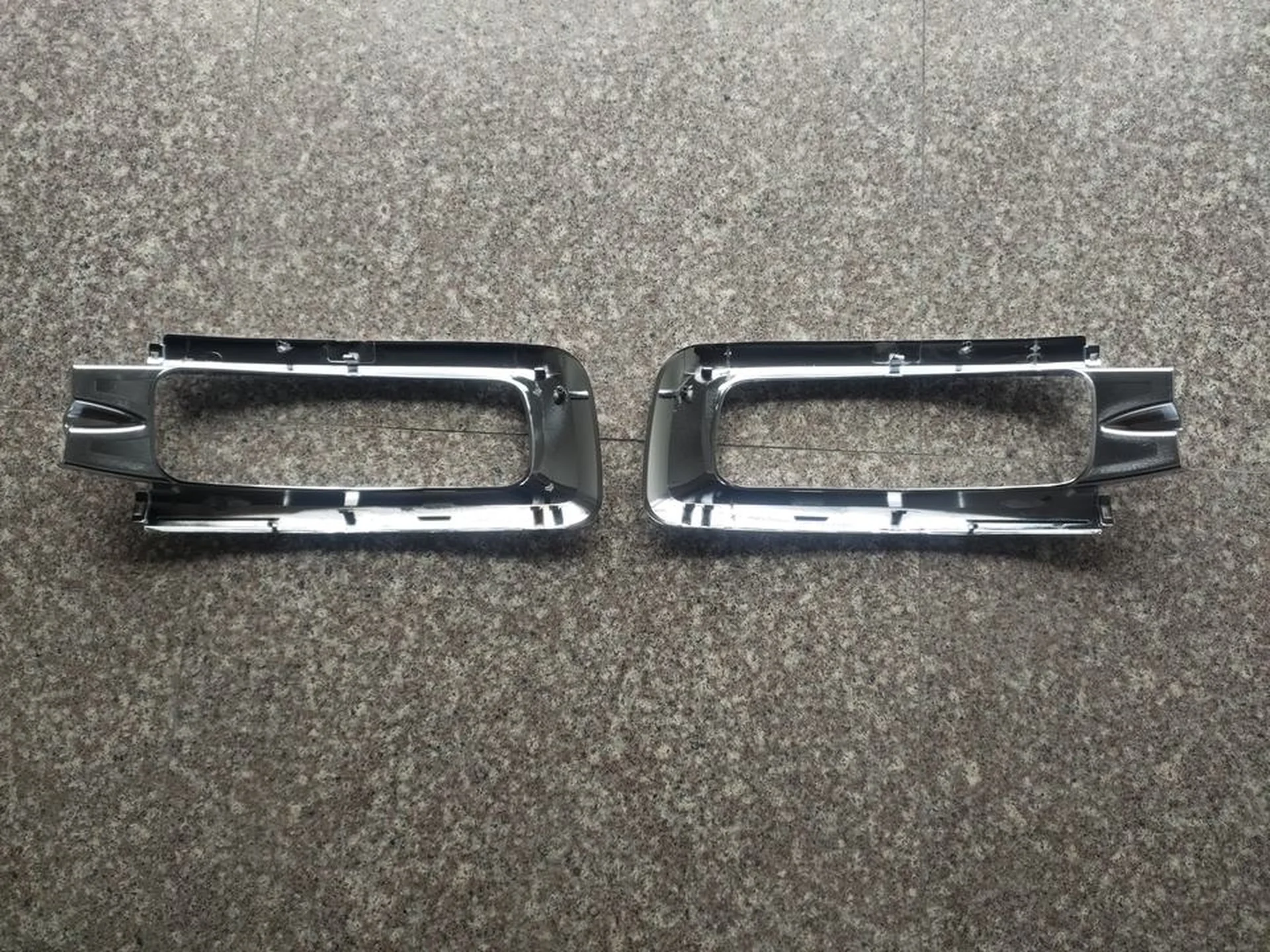 Chrome Plastic Fog Lamp for Nissan PKB / CWM454