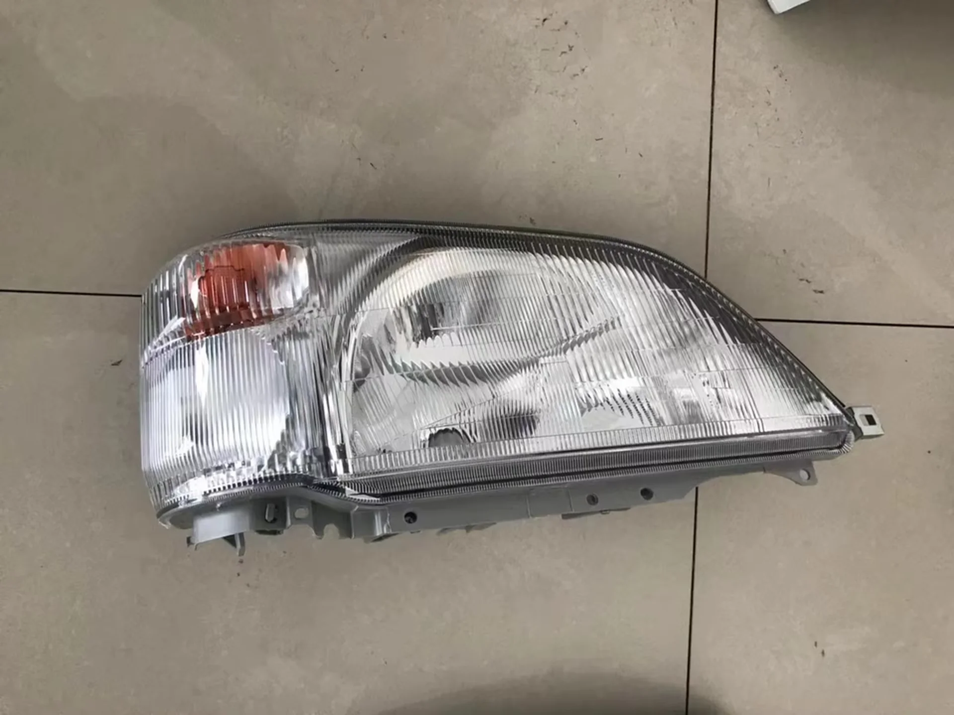 Plastic Head Lamp for Hino 300 Dutro