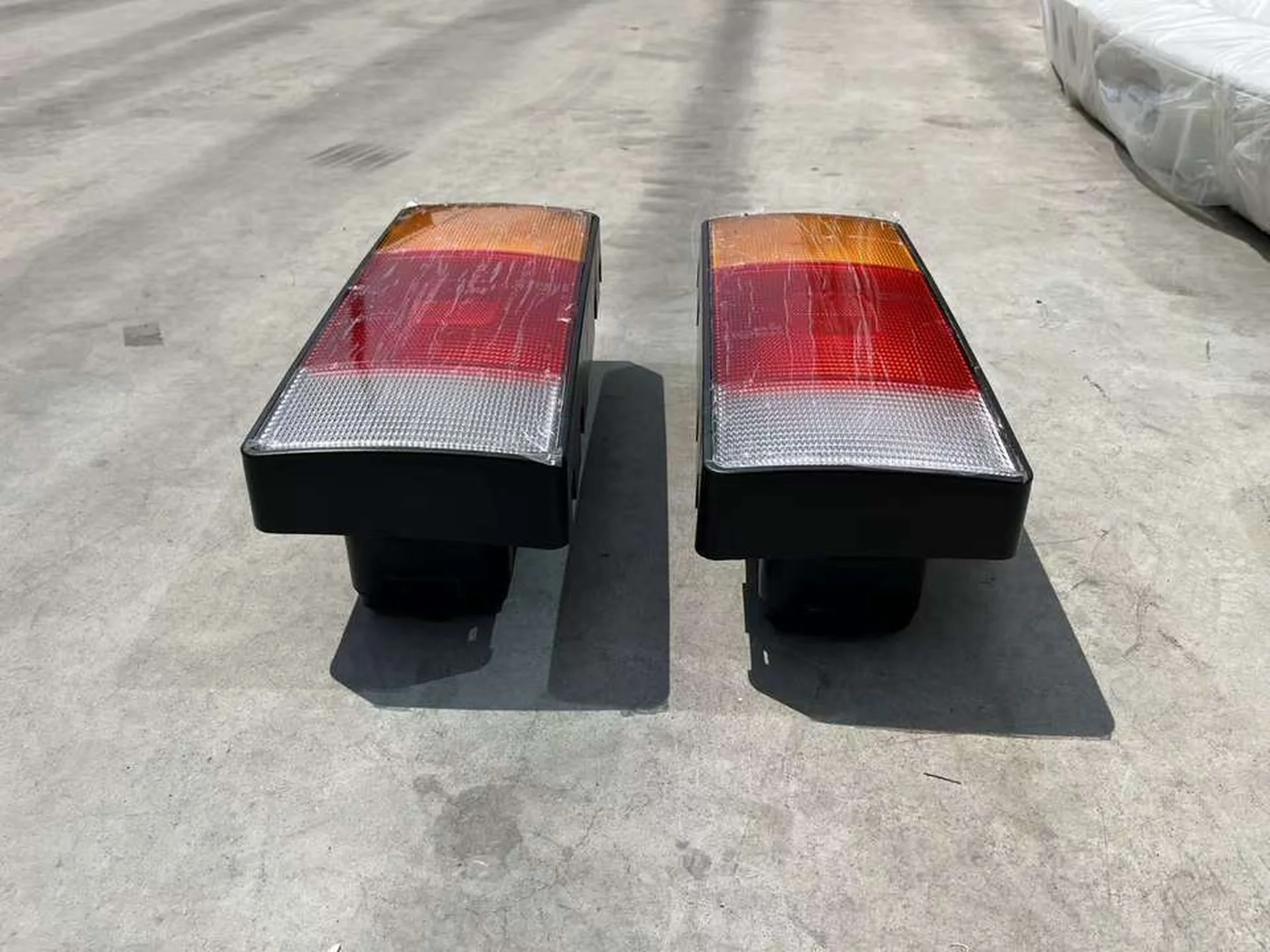 Black Plastic / Metal Tail Light for Hyundai