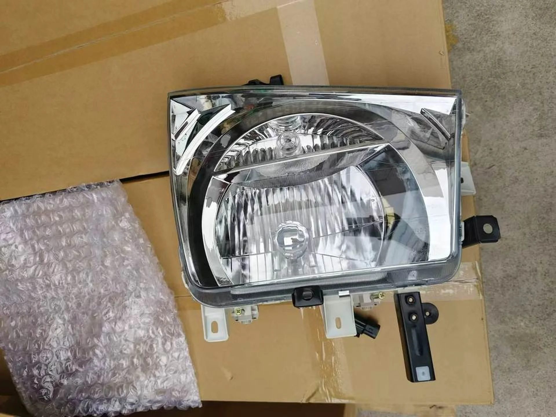Chrome Plastic Head Lamp for Hyundai (92101-56000, 92102-56000)