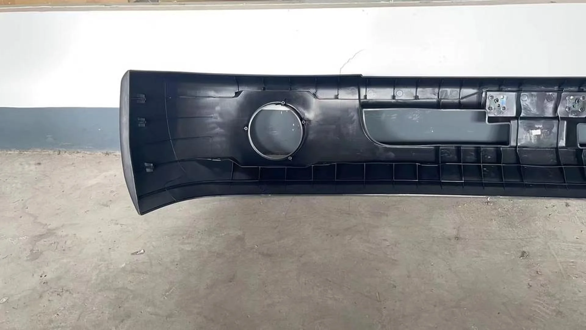Black Plastic Bumper for Hyundai