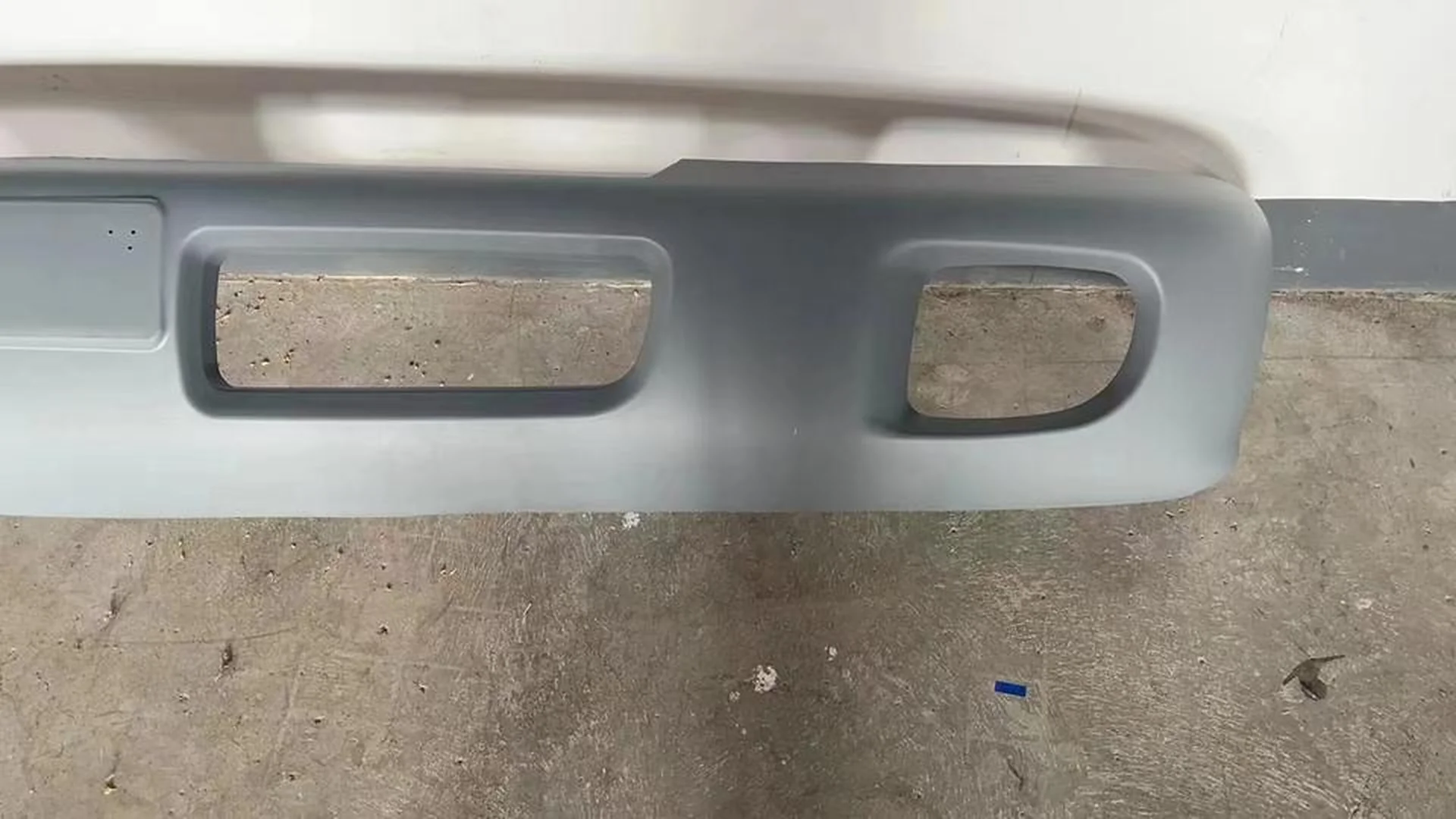 Gray Plastic Bumper for Hyundai