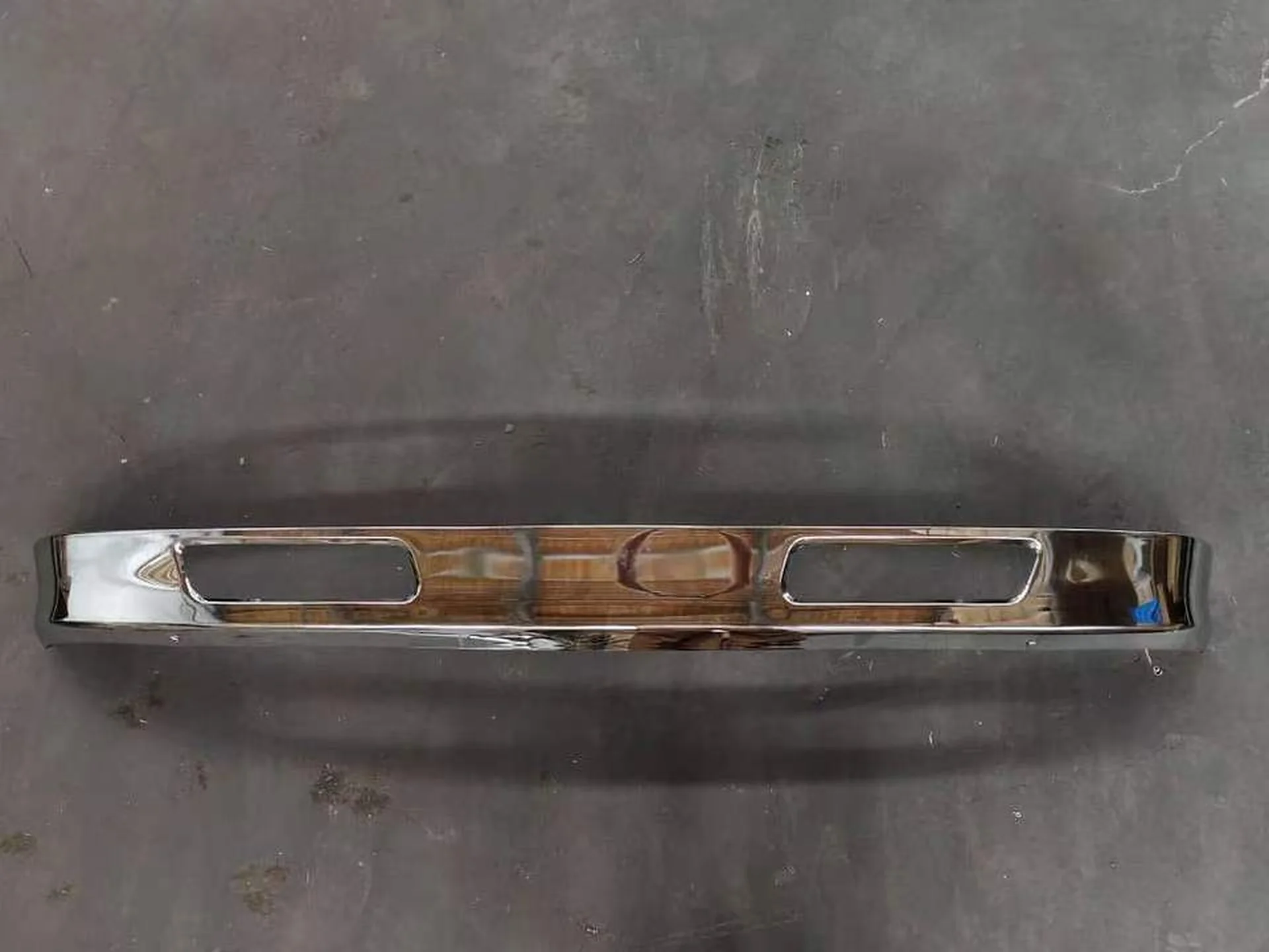 Chrome / White Plastic / Iron Bumper for Hino Mega 500