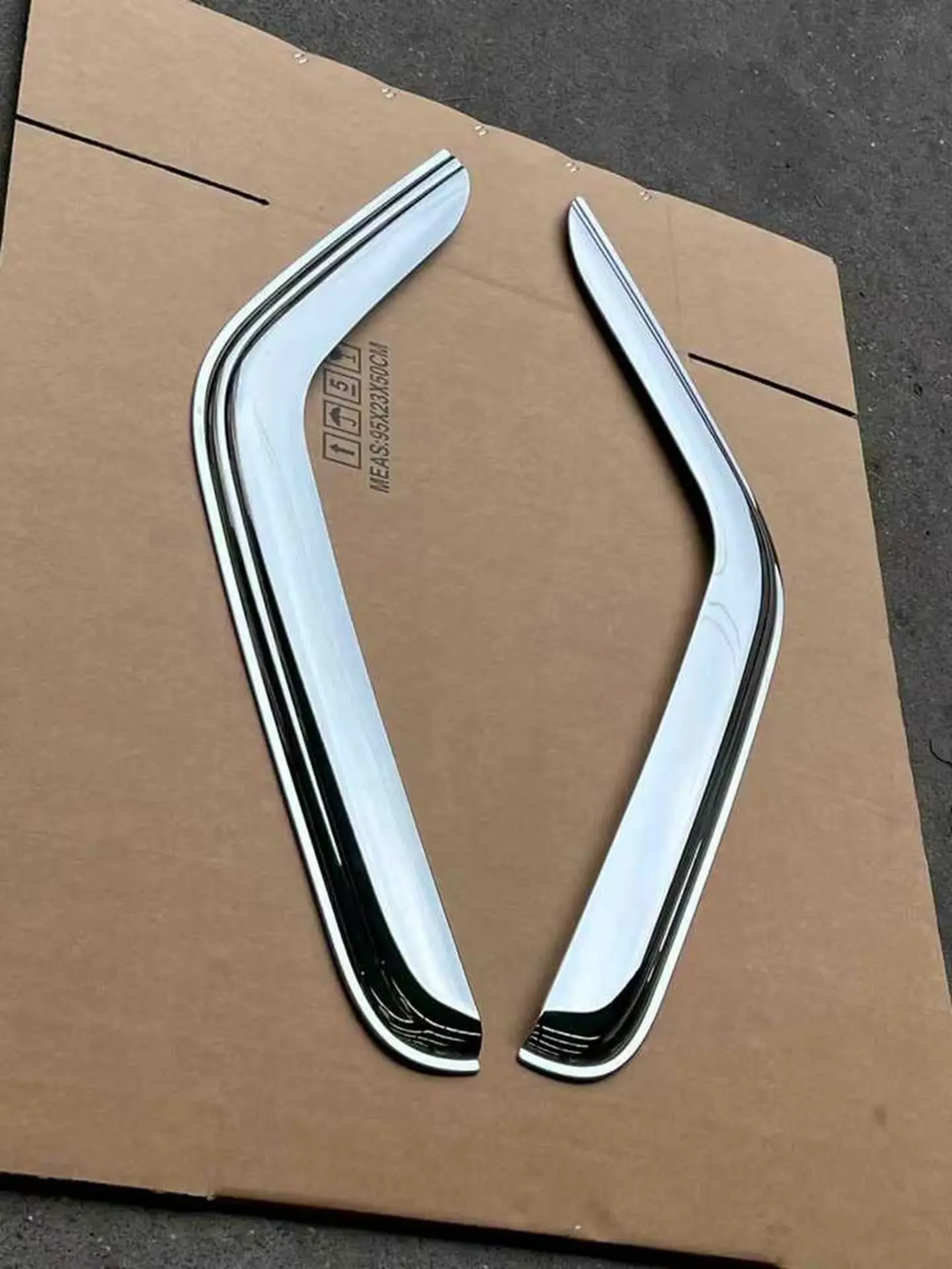 Chrome Plastic Rain Shield / Visor for Hyundai