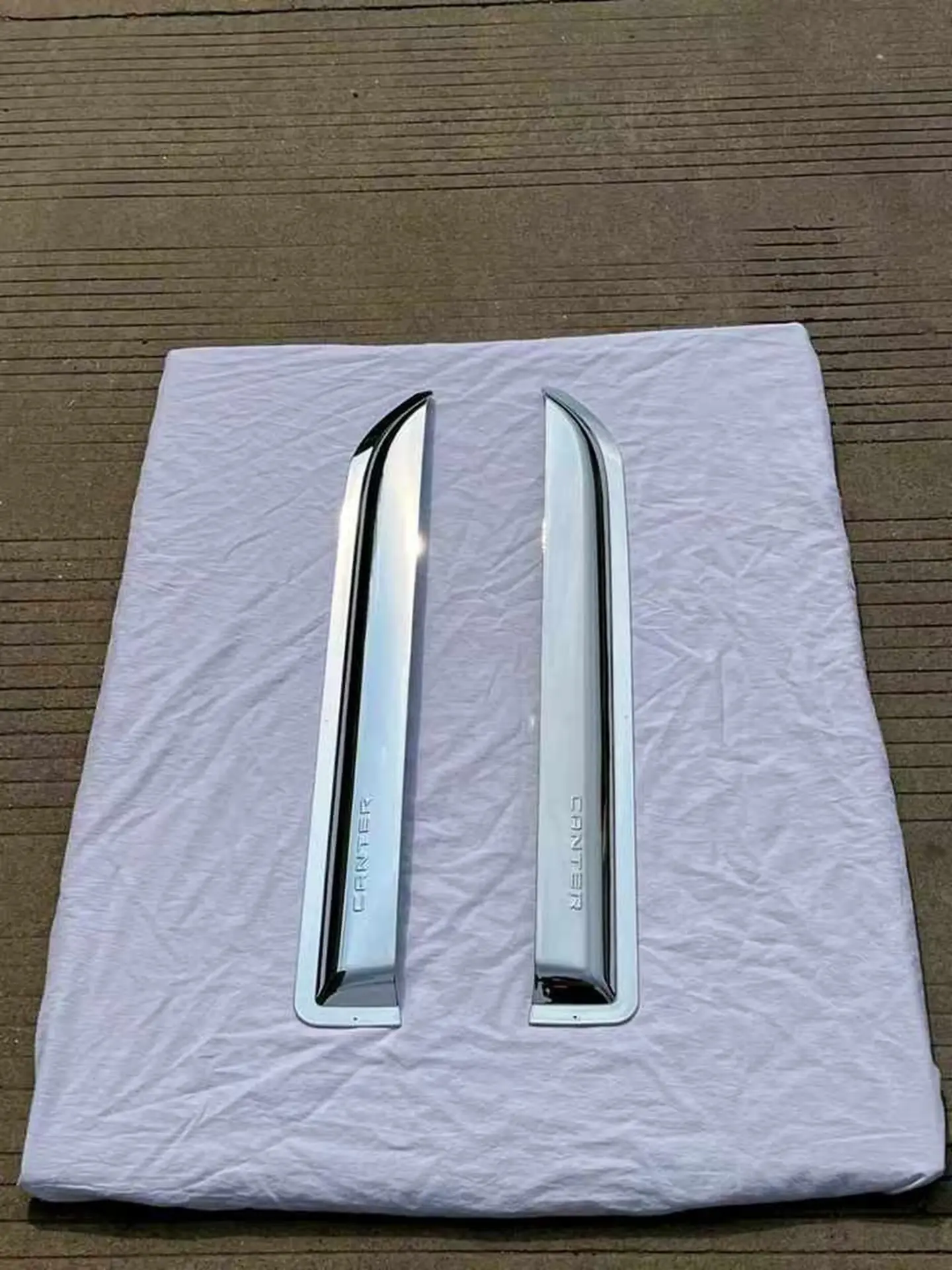 Chrome / Black Plastic Rain Shield / Visor for Mitsubishi FE647 / FE511