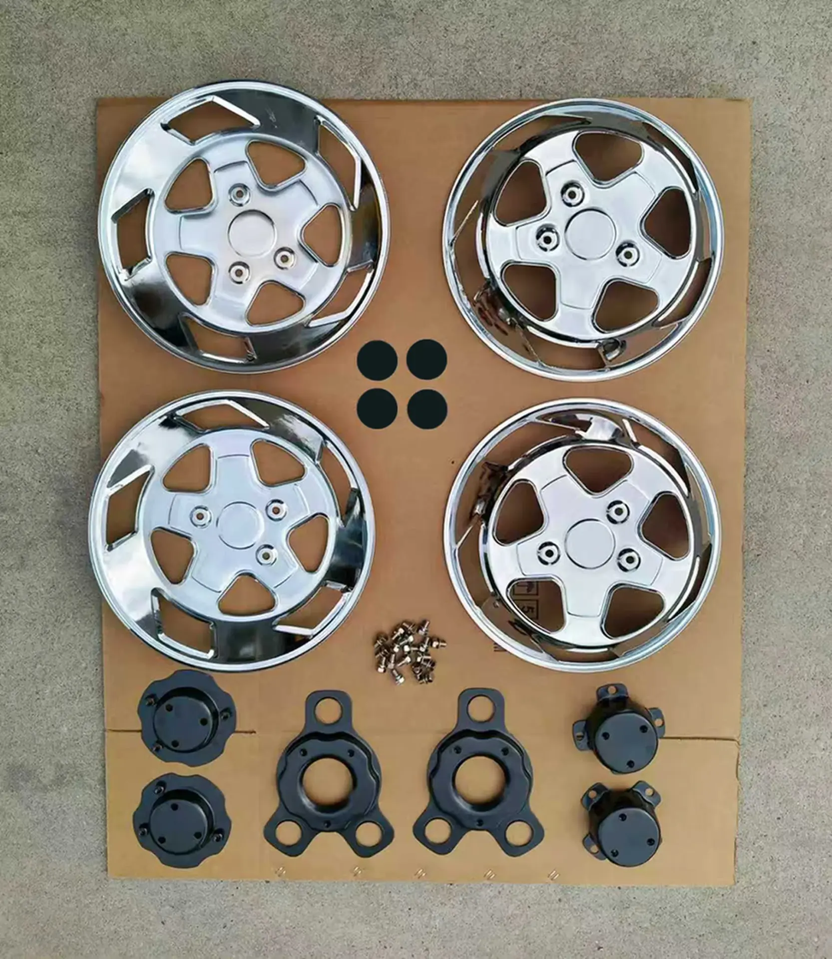 Chrome / Silver Stainless Steel / Metal Wheel Cover for Mitsubishi
